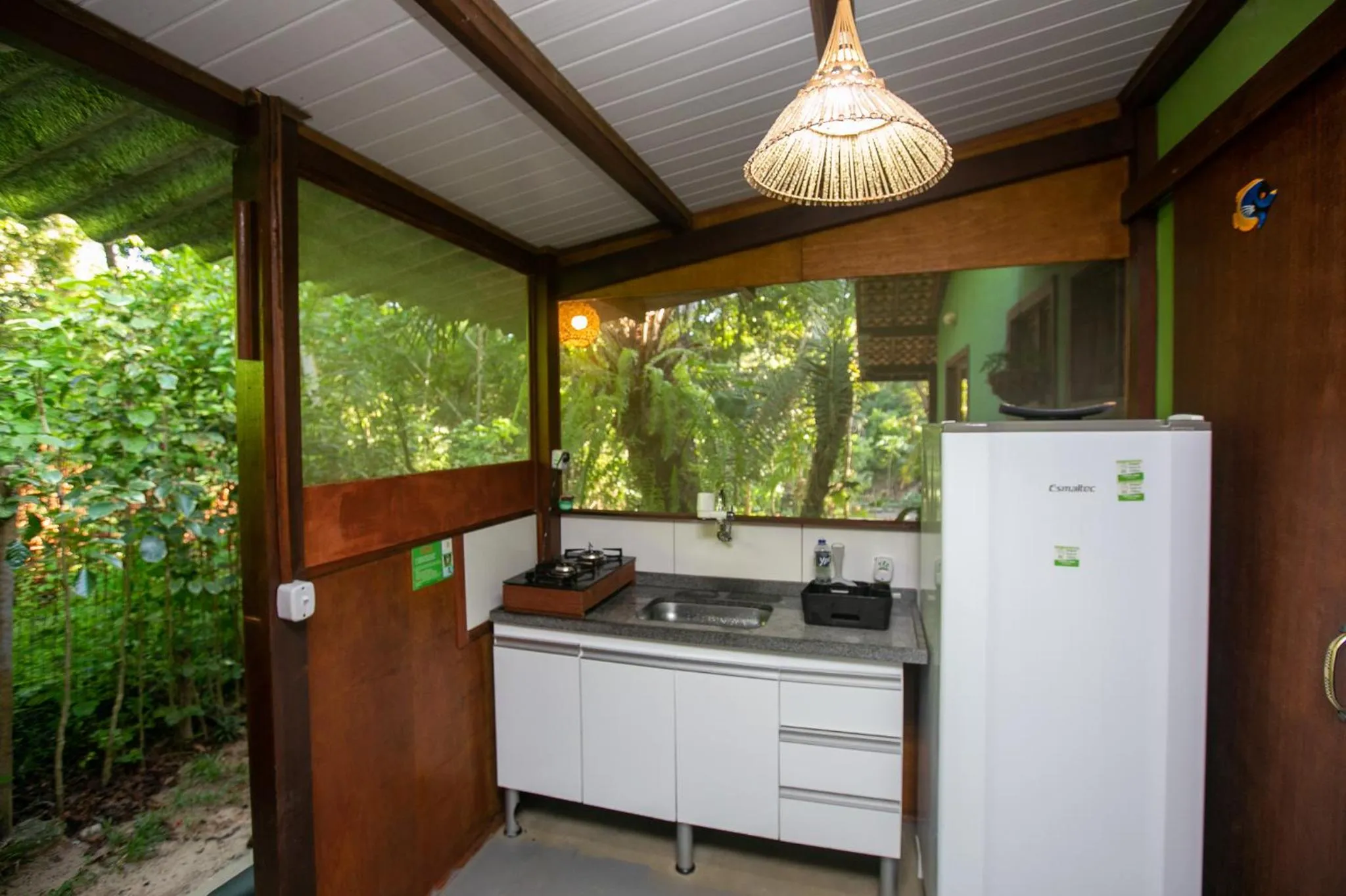 Kitchen or kitchenette in Recanto dos Pássaros Zen Apartamentos em meio de Natureza