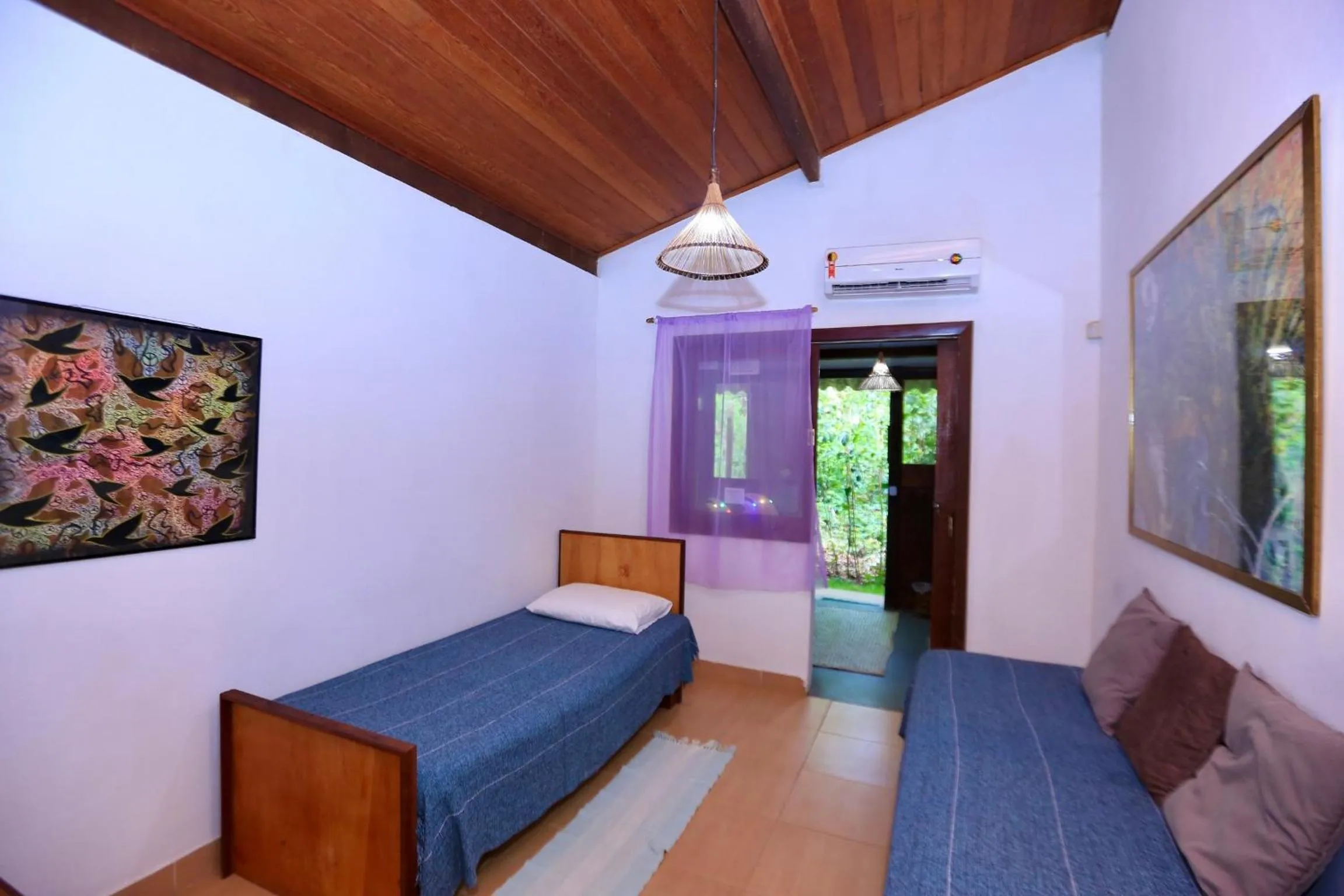 View (from property/room), Bed in Recanto dos Pássaros Zen Apartamentos em meio de Natureza