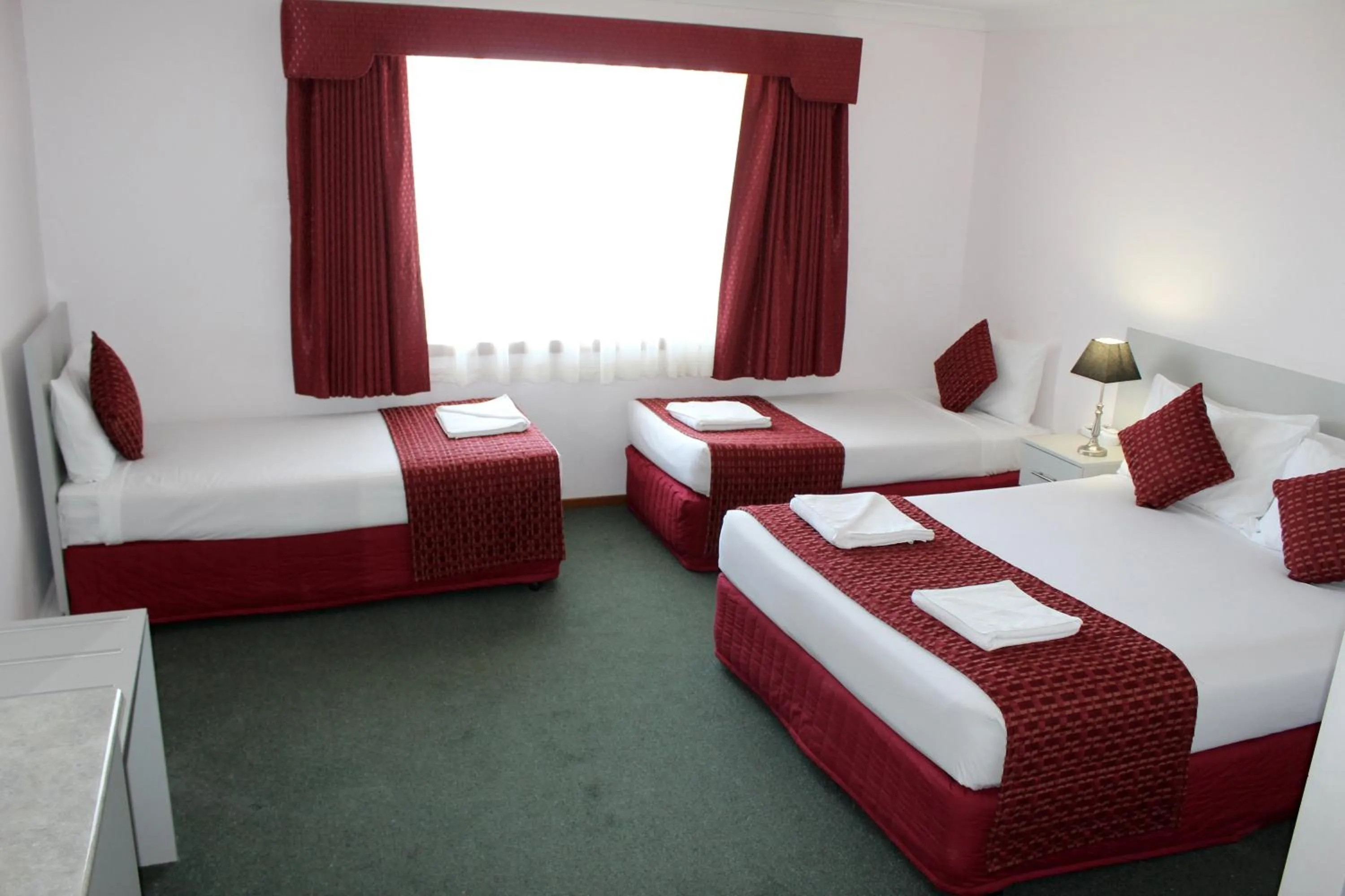 Bed in Hume Villa Motor Inn UNDER NEW MANAGEMENT
