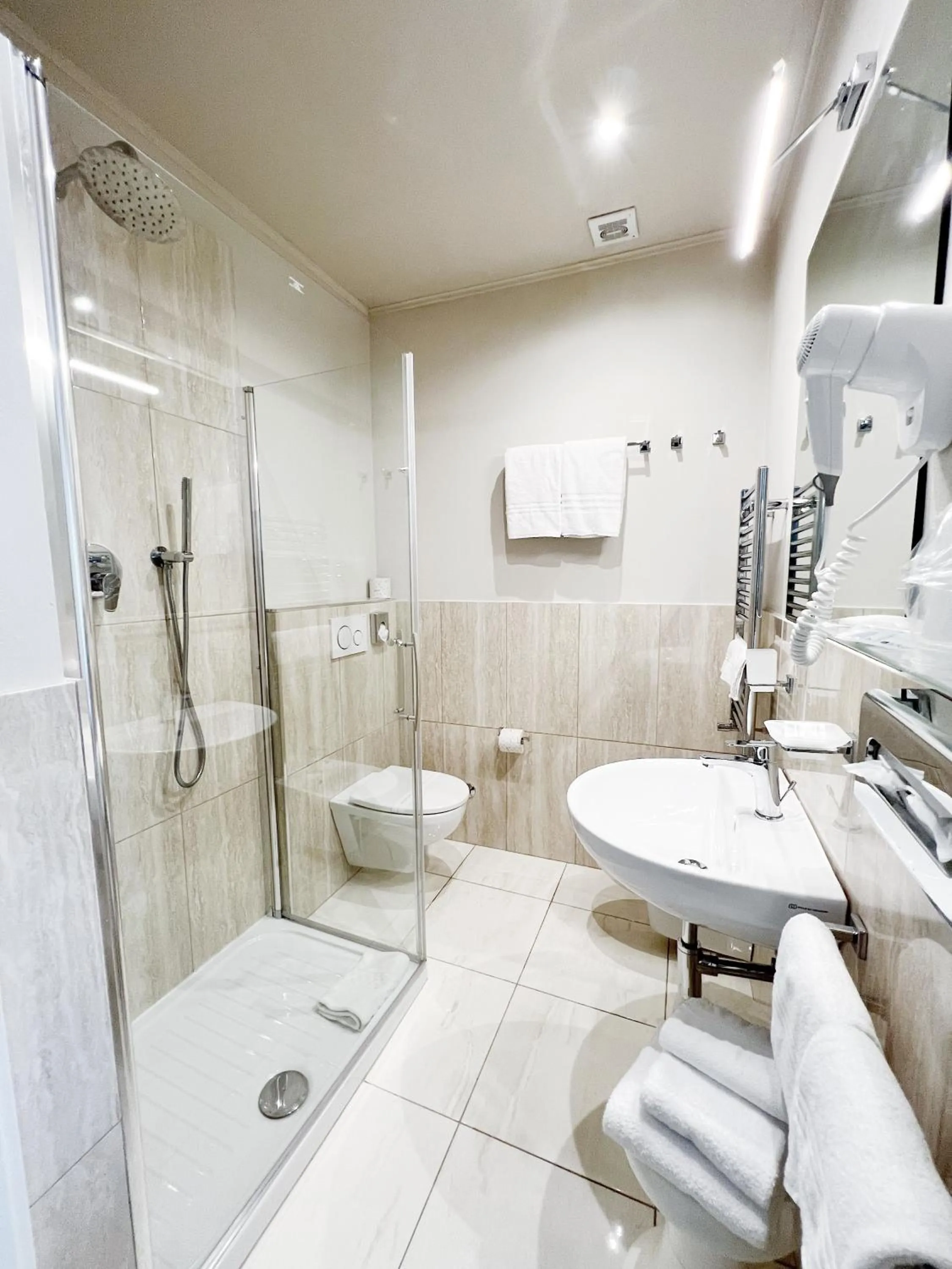 Bathroom in Hotel Piccadilly