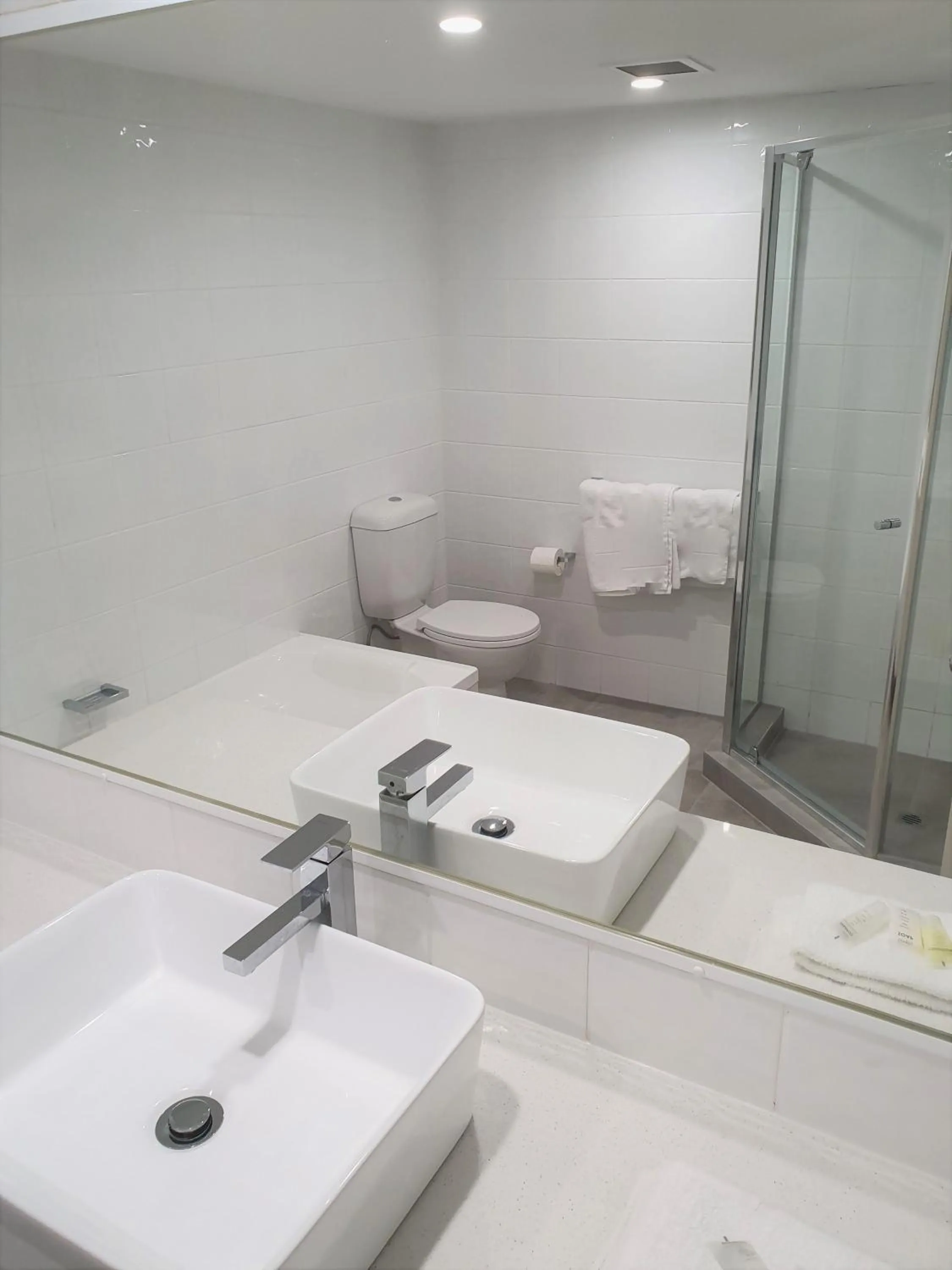 Bathroom in Kirra Beach Apartments