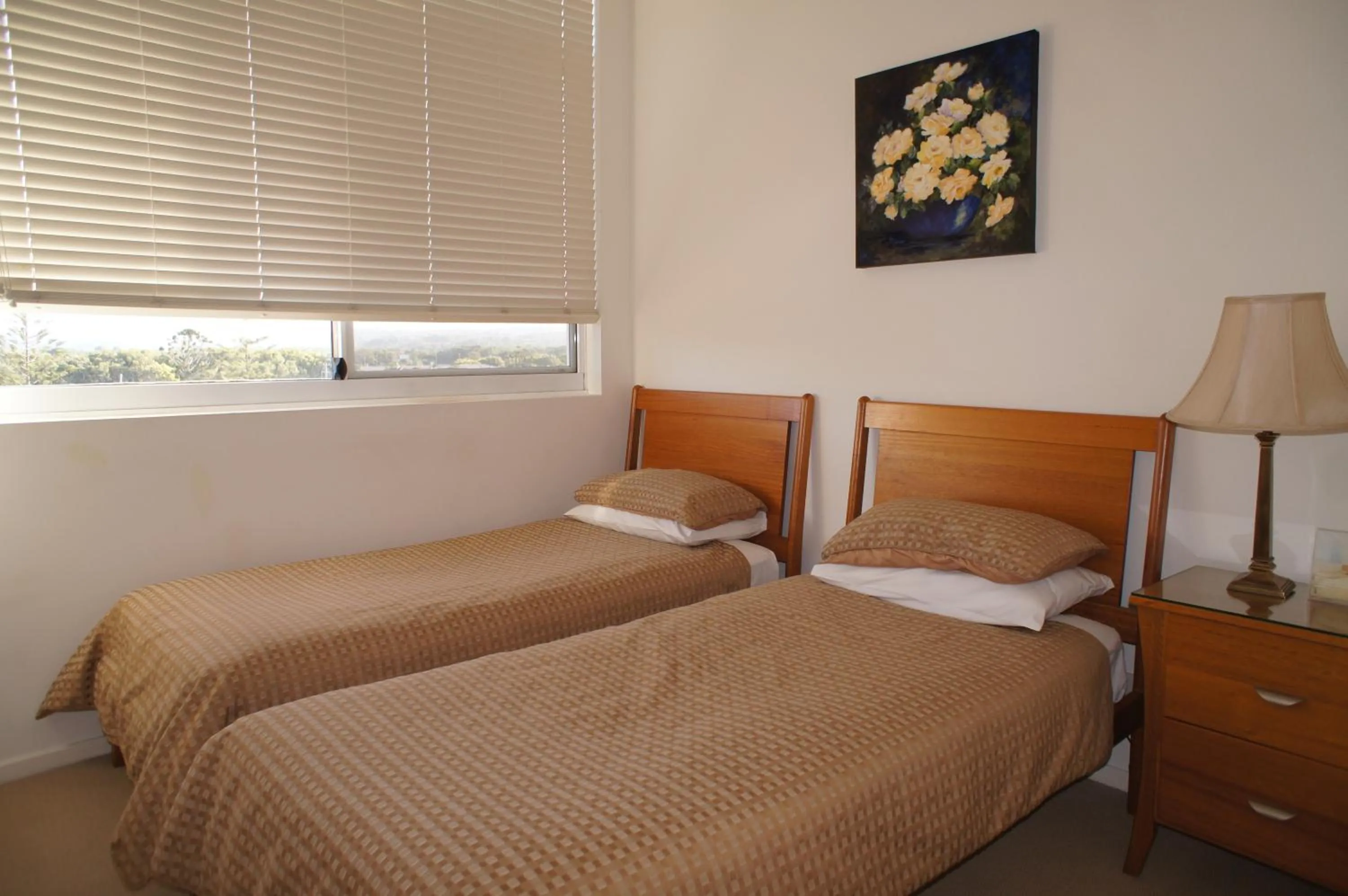 Bedroom, Bed in Kirra Beach Apartments