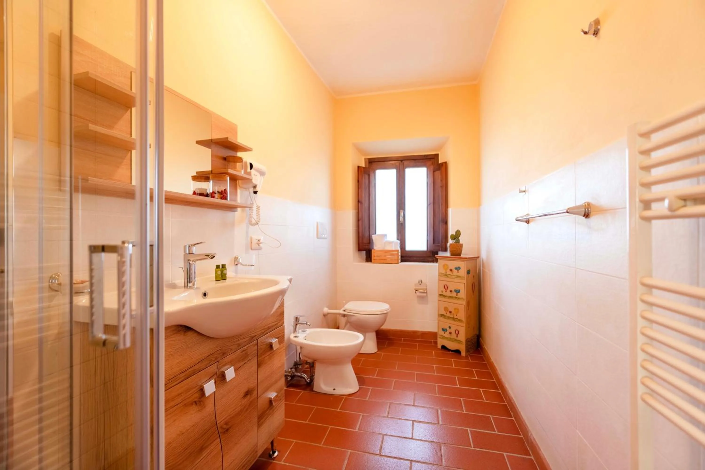 Shower in Castellare Di Tonda