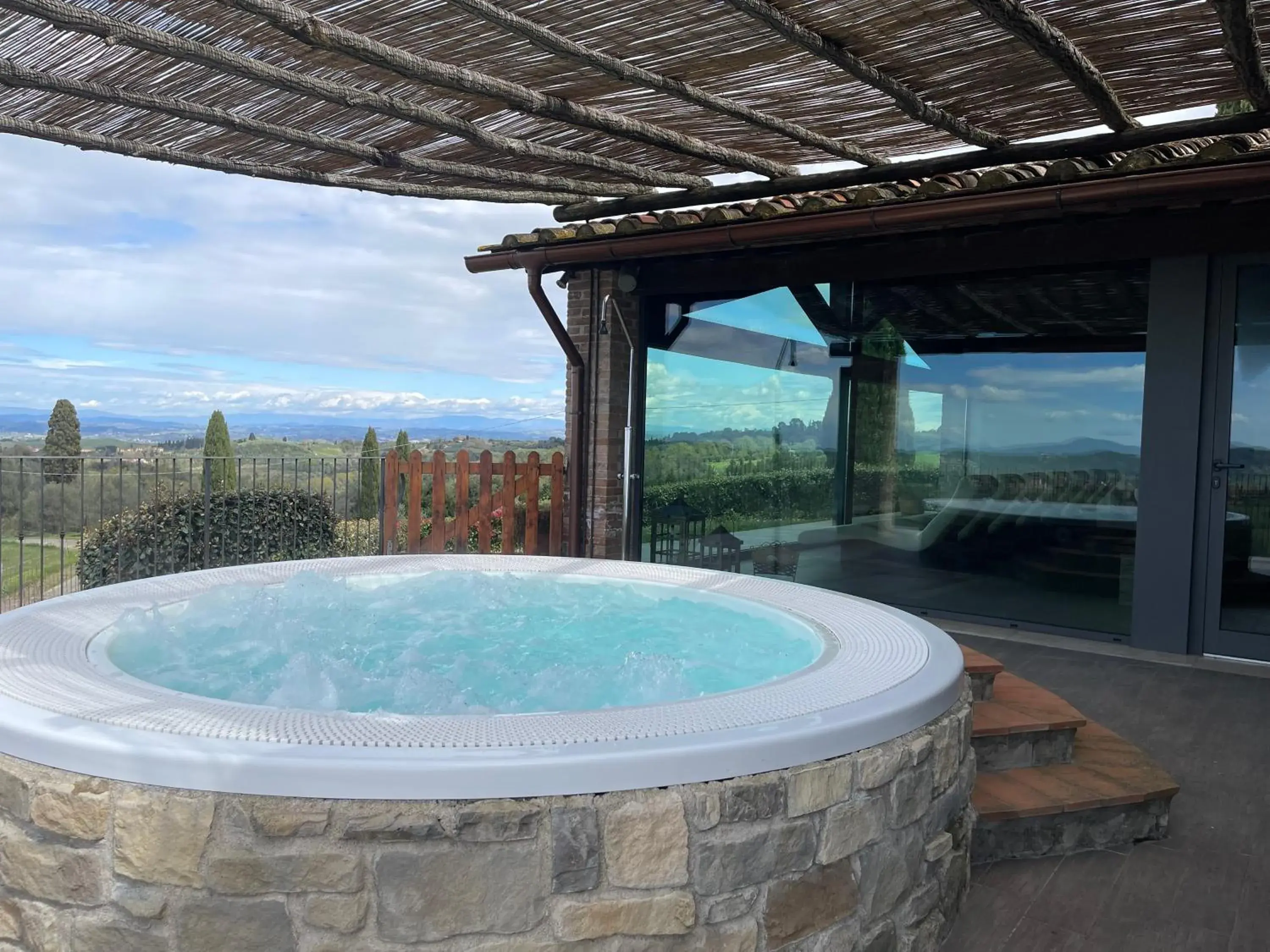 Spa and wellness centre/facilities in Castellare Di Tonda Spa and wellness centre/facilities in Castellare Di Tonda