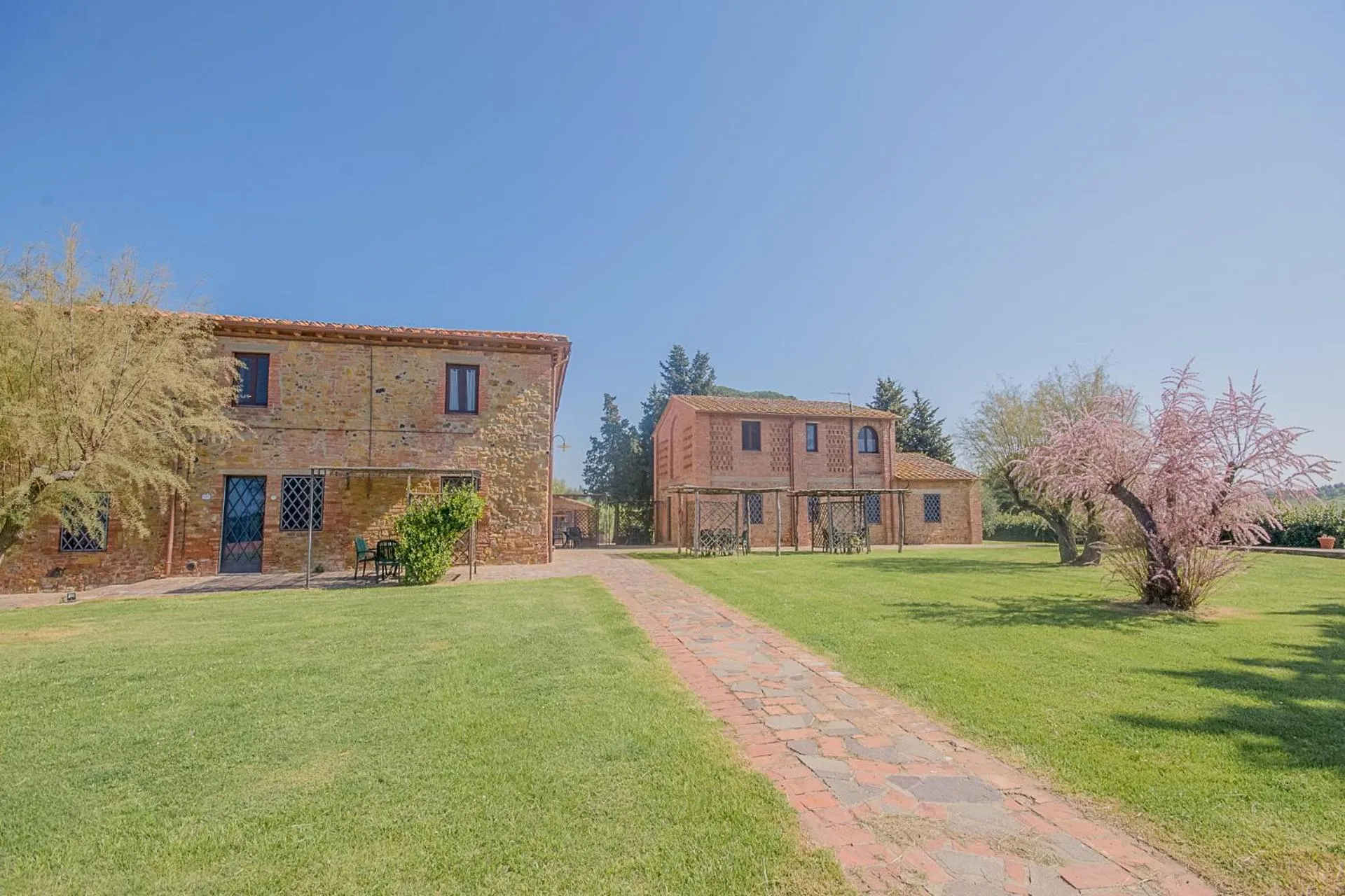 Garden in Castellare Di Tonda