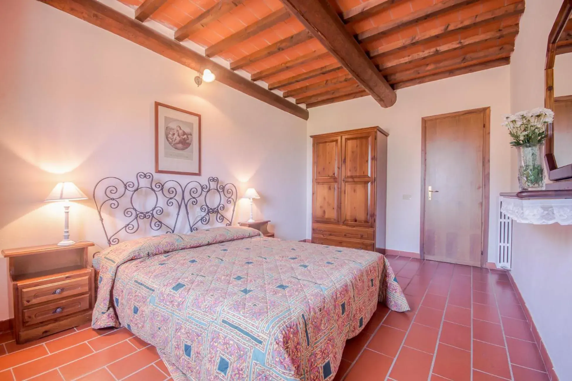 Bed in Castellare Di Tonda Bed in Castellare Di Tonda