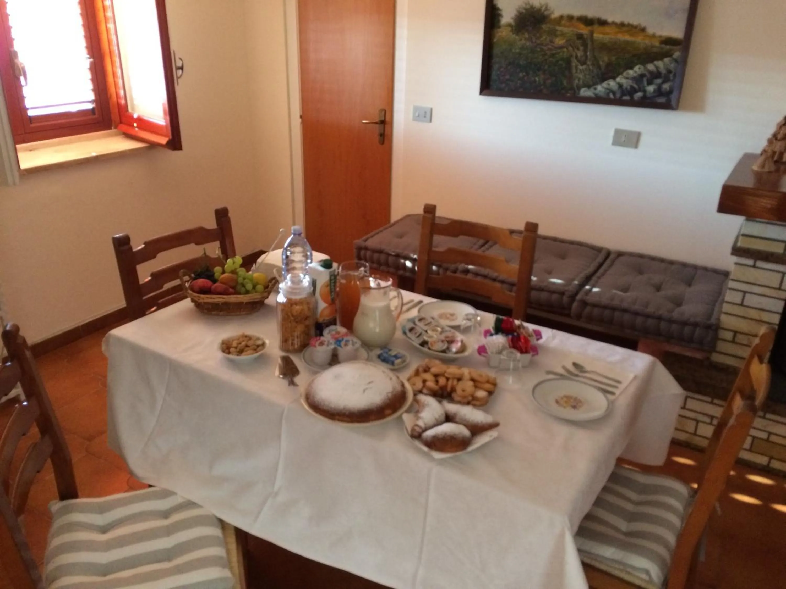 Breakfast in B&B La Terrazza Dell'Itria