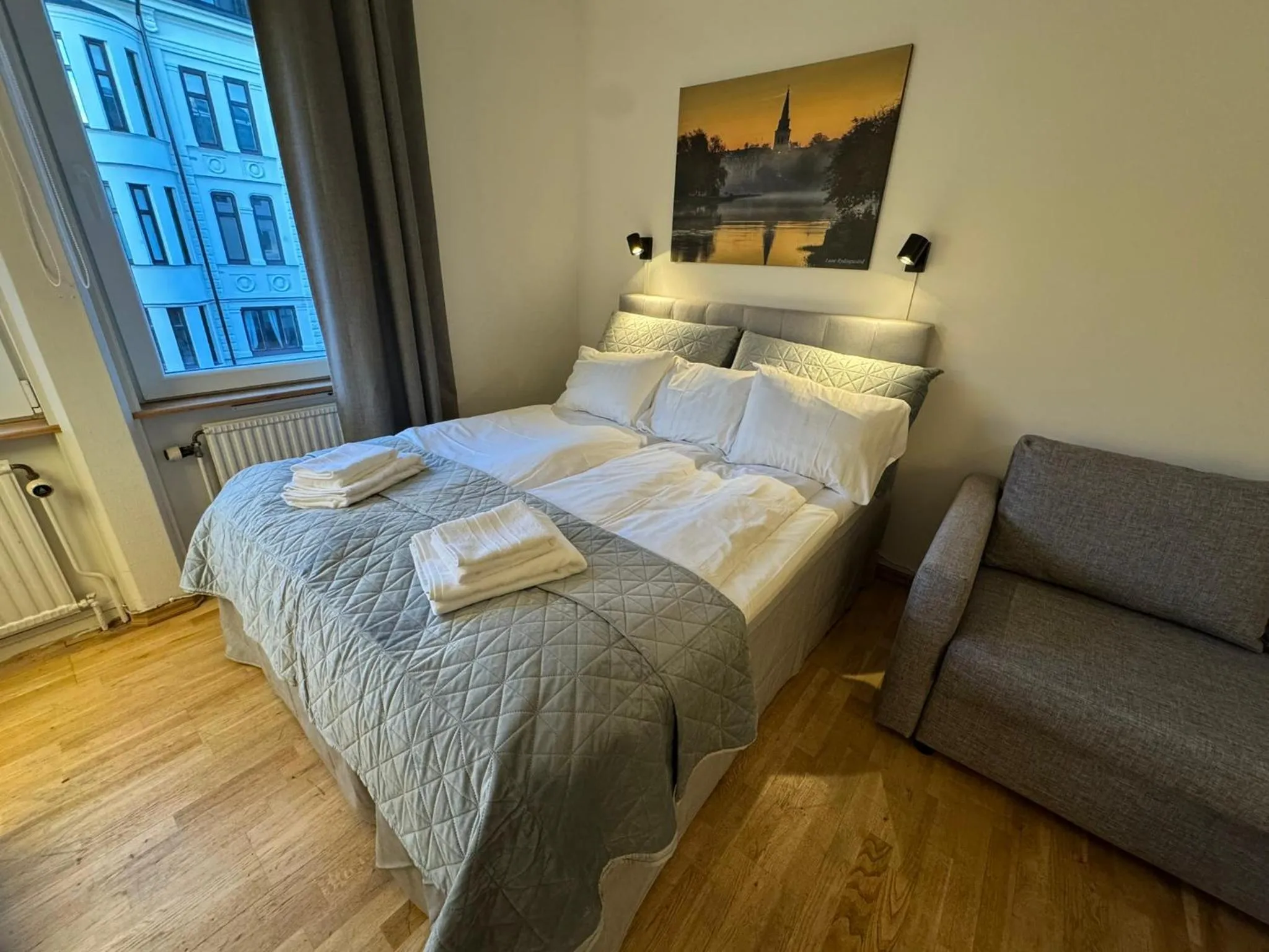 Bed in Solsta Hotell