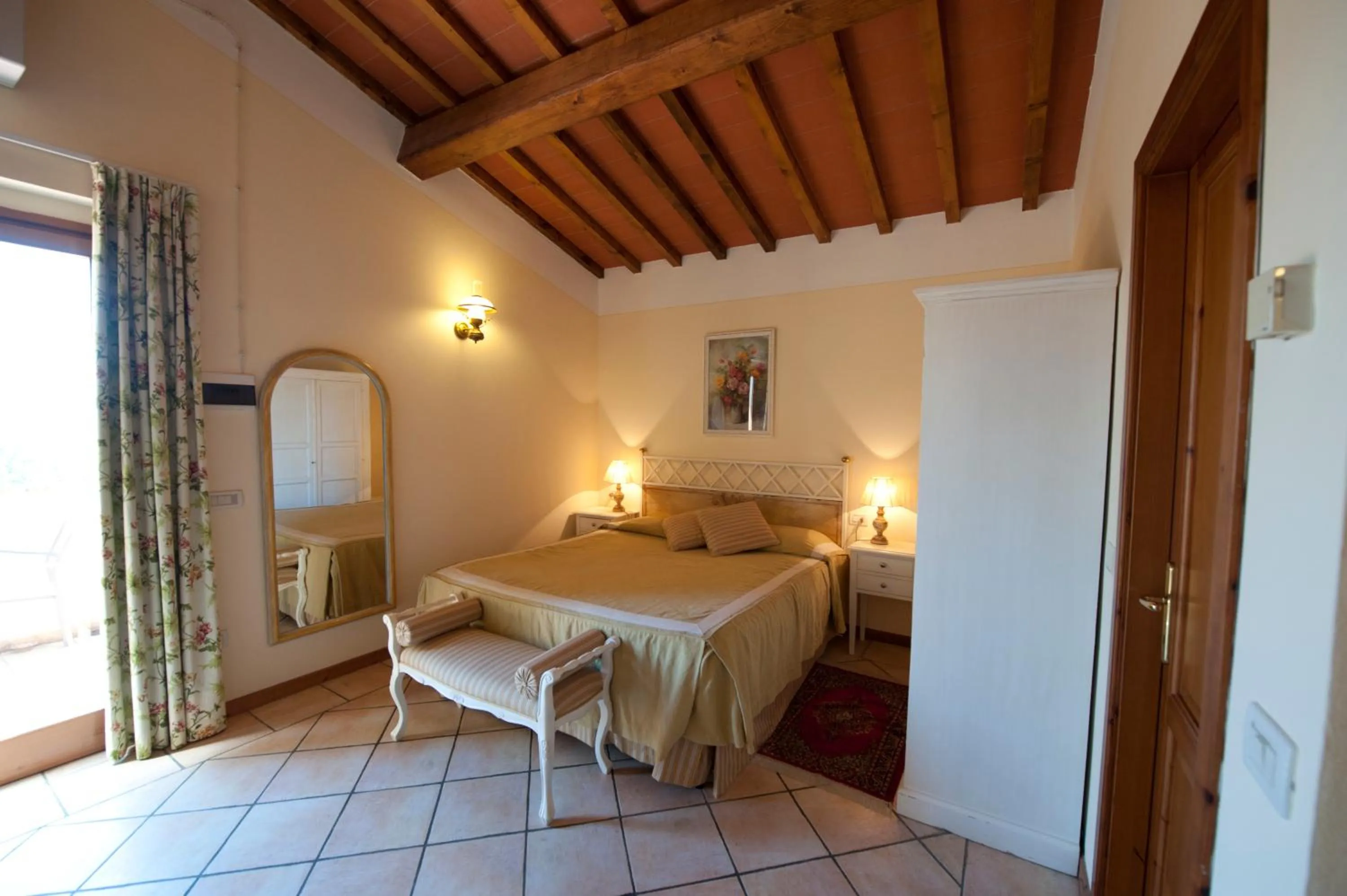 Photo of the whole room, Bed in Agriturismo Vecchio Borgo Di Inalbi