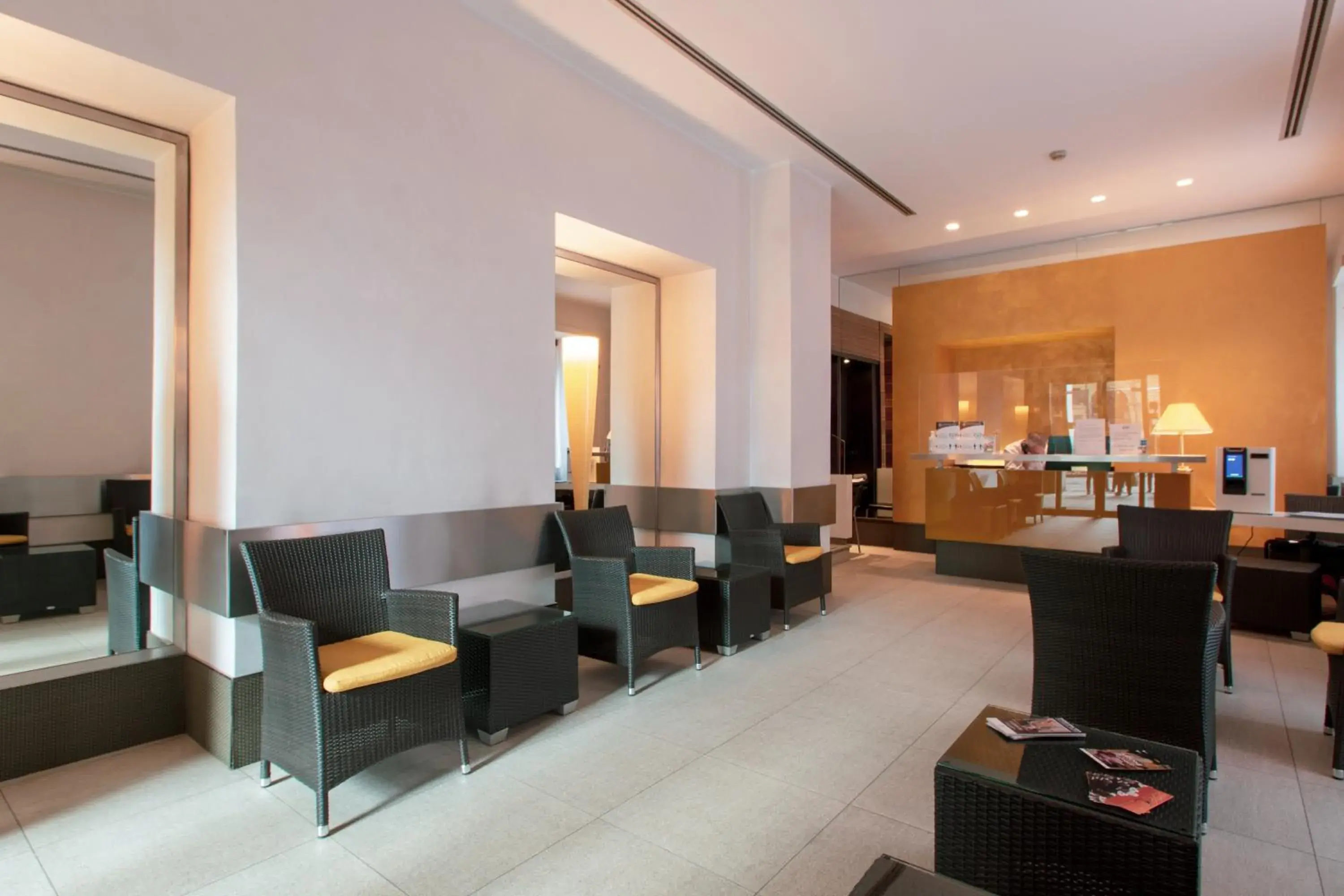 Lobby or reception in Hotel Bologna Lobby or reception in Hotel Bologna