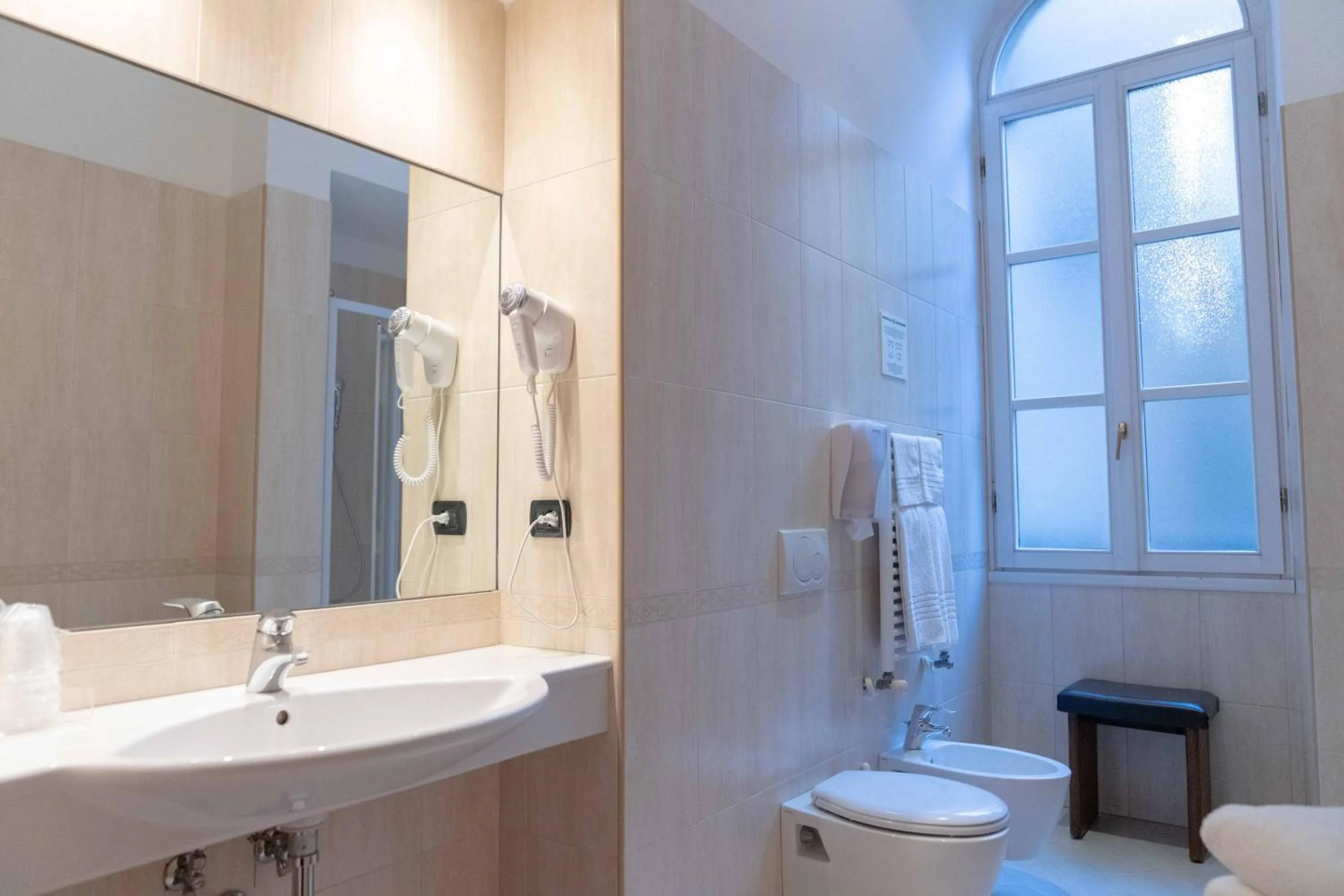 Bathroom in Hotel Bologna