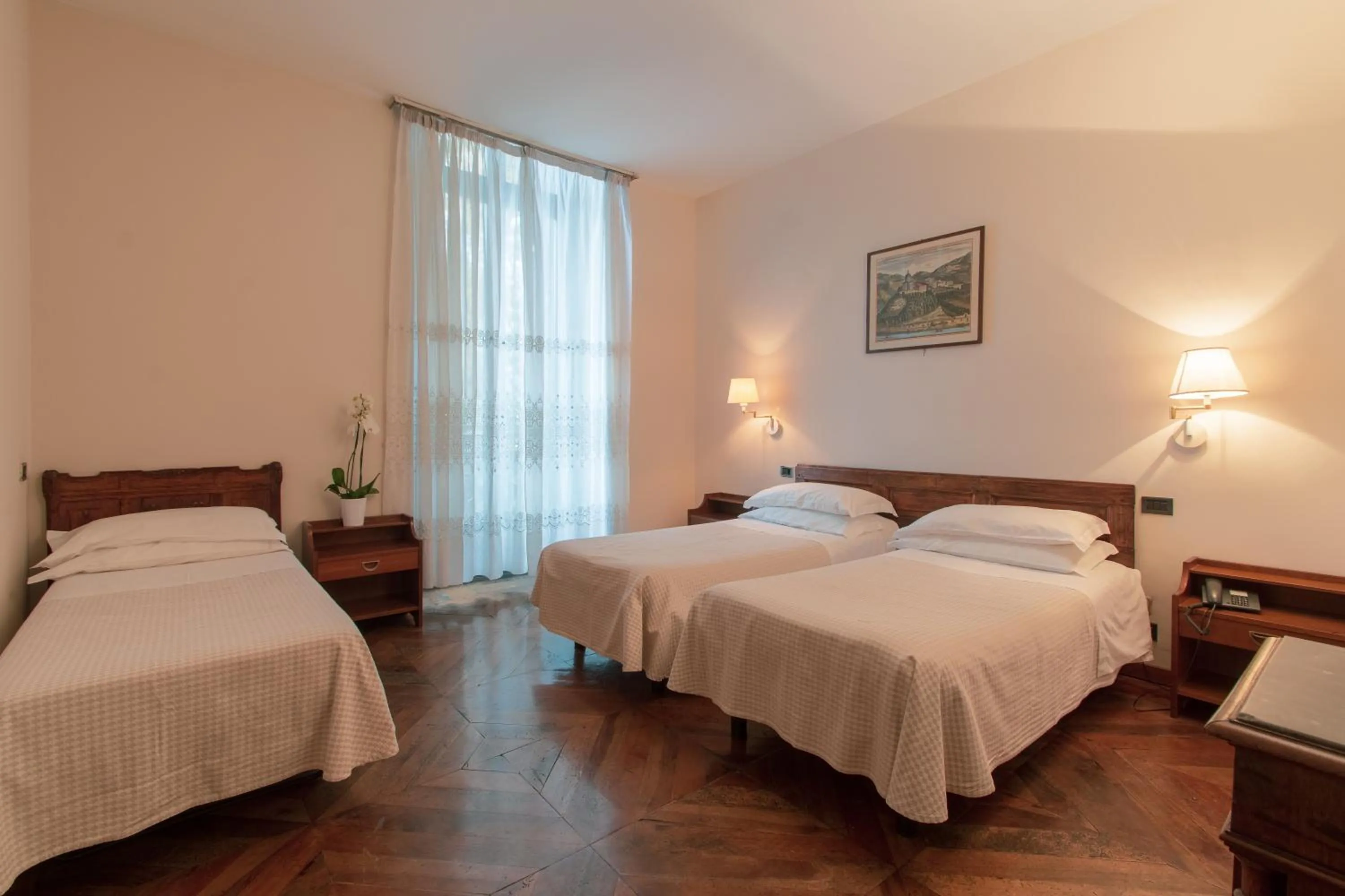 Photo of the whole room, Bed in Hotel Bologna