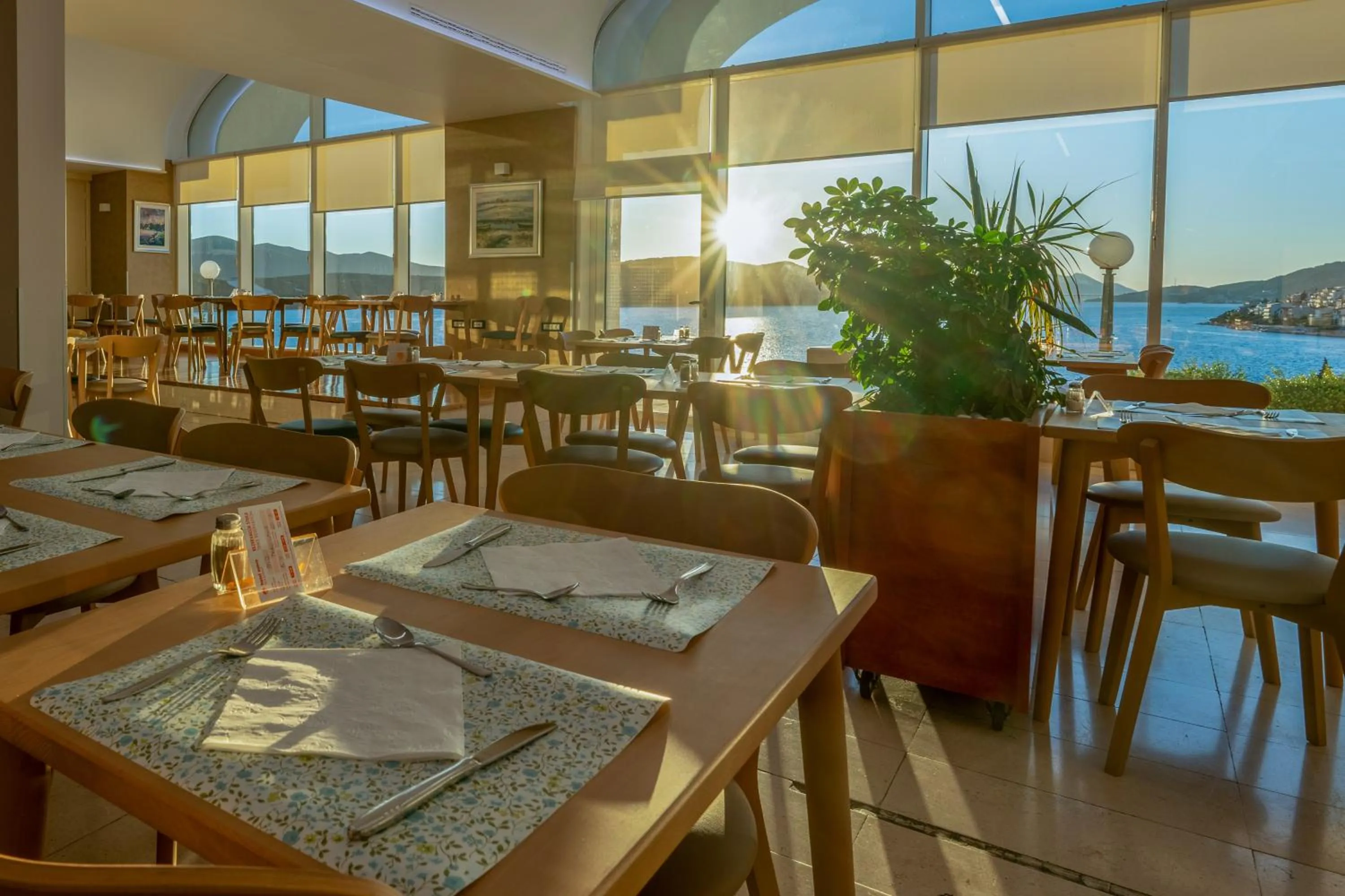 Restaurant/places to eat in Hotel Sunce Neum