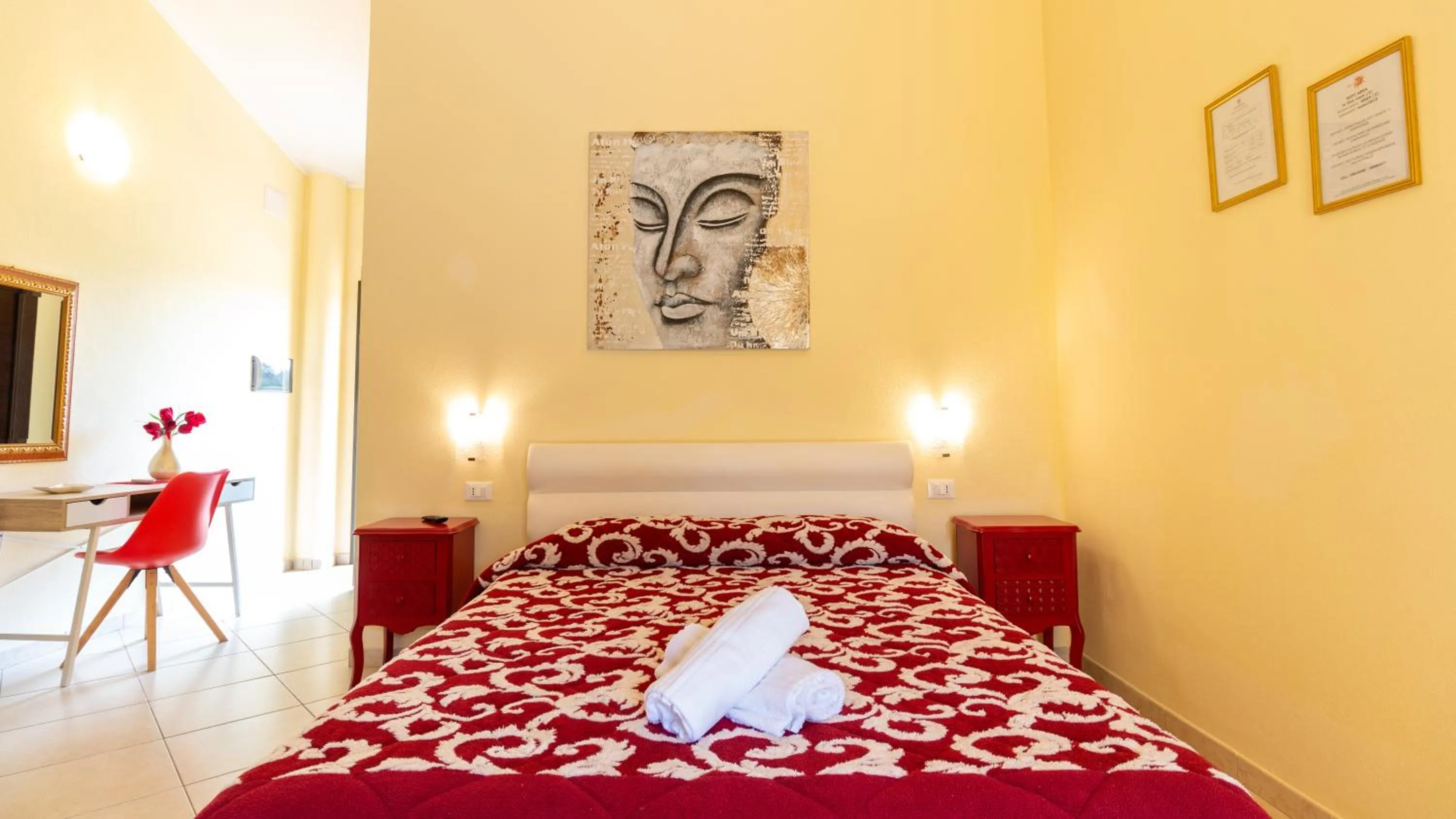 Double Room in Su Soi
