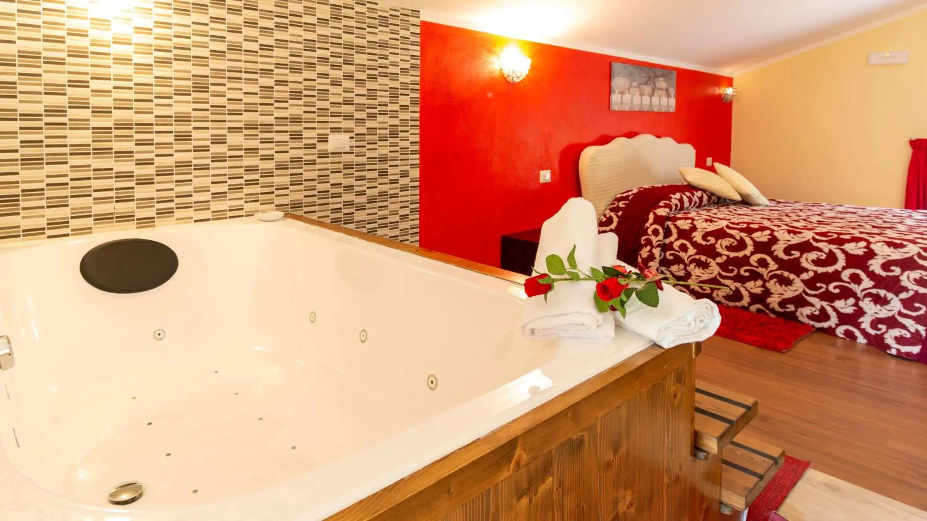 Suite with Hot Tub in Su Soi Suite with Hot Tub in Su Soi