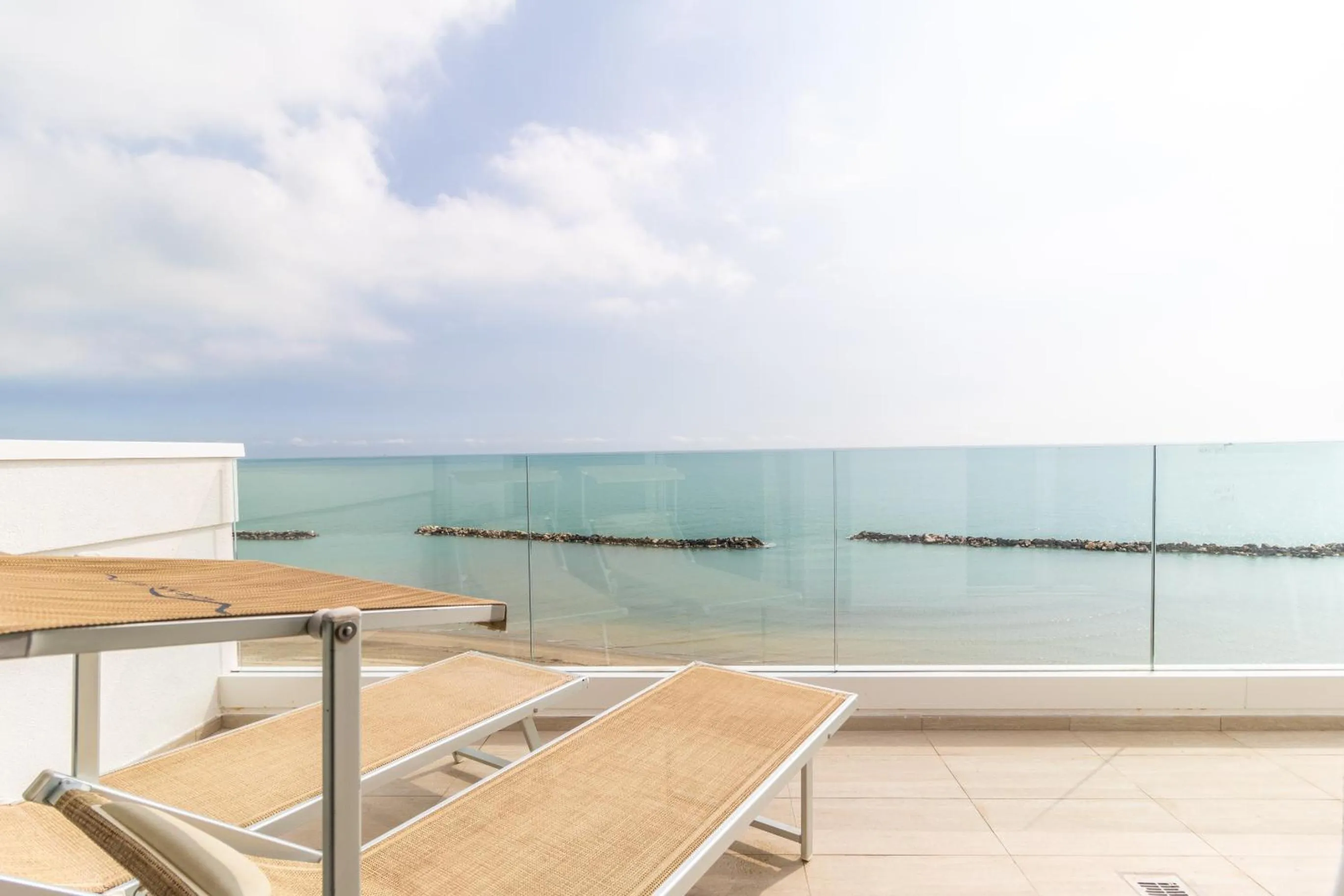 Balcony/Terrace in Vistamare Suite