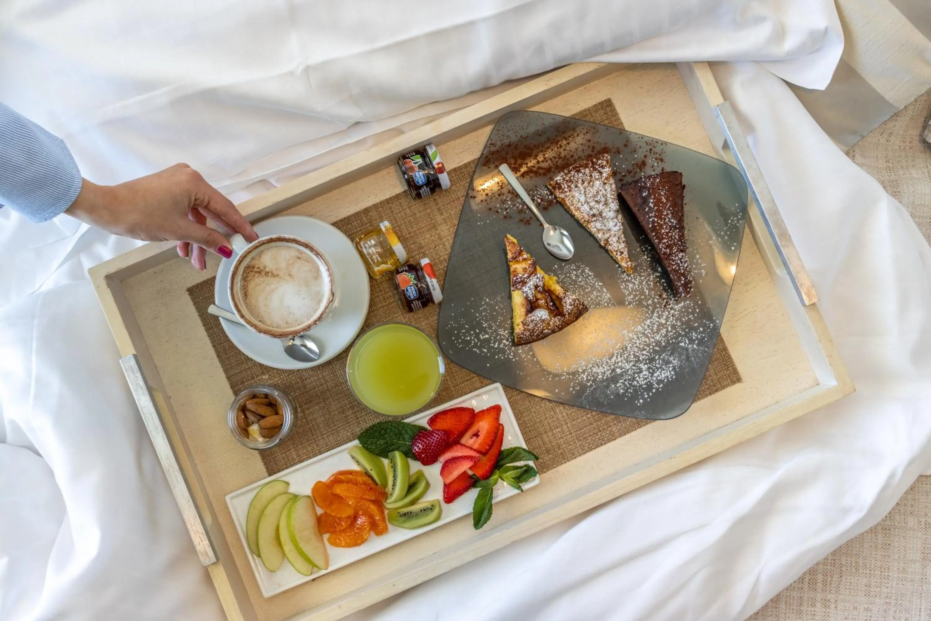 Breakfast in Vistamare Suite