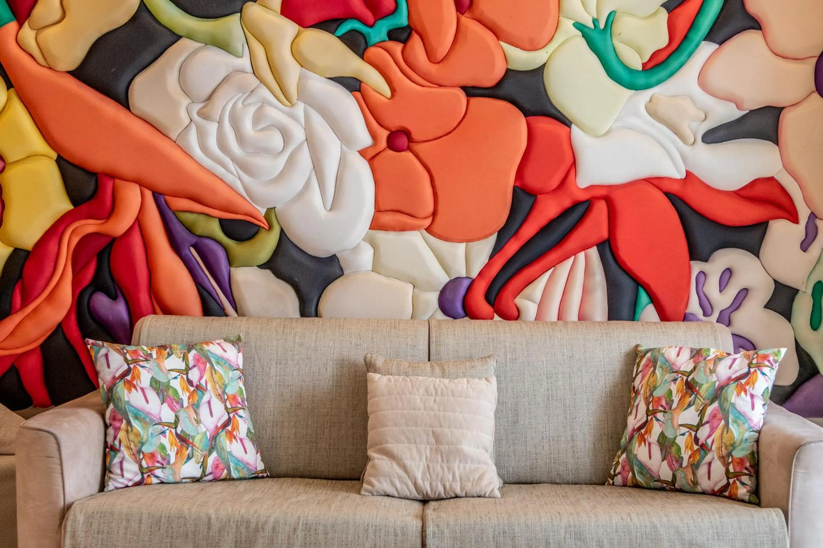 Living room in Vistamare Suite