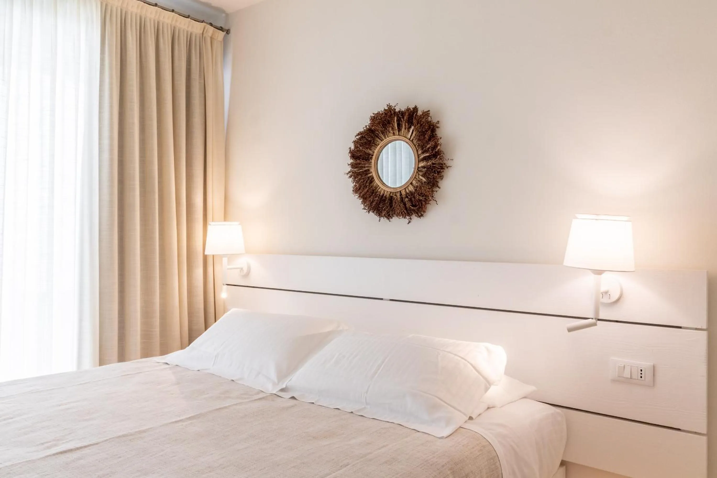 Bedroom, Bed in Vistamare Suite