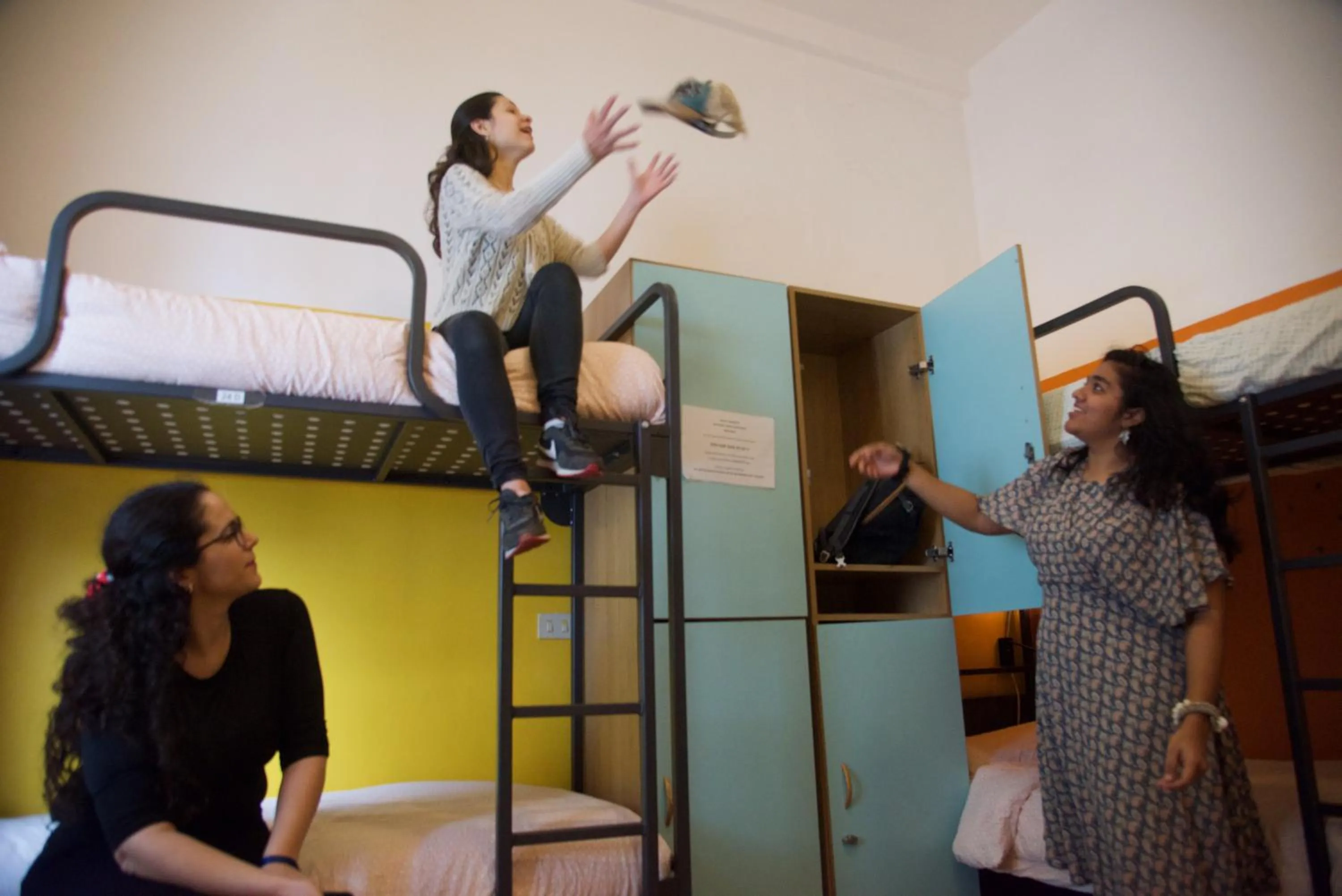 bunk bed in Sunflower City Student Hostel & Bar