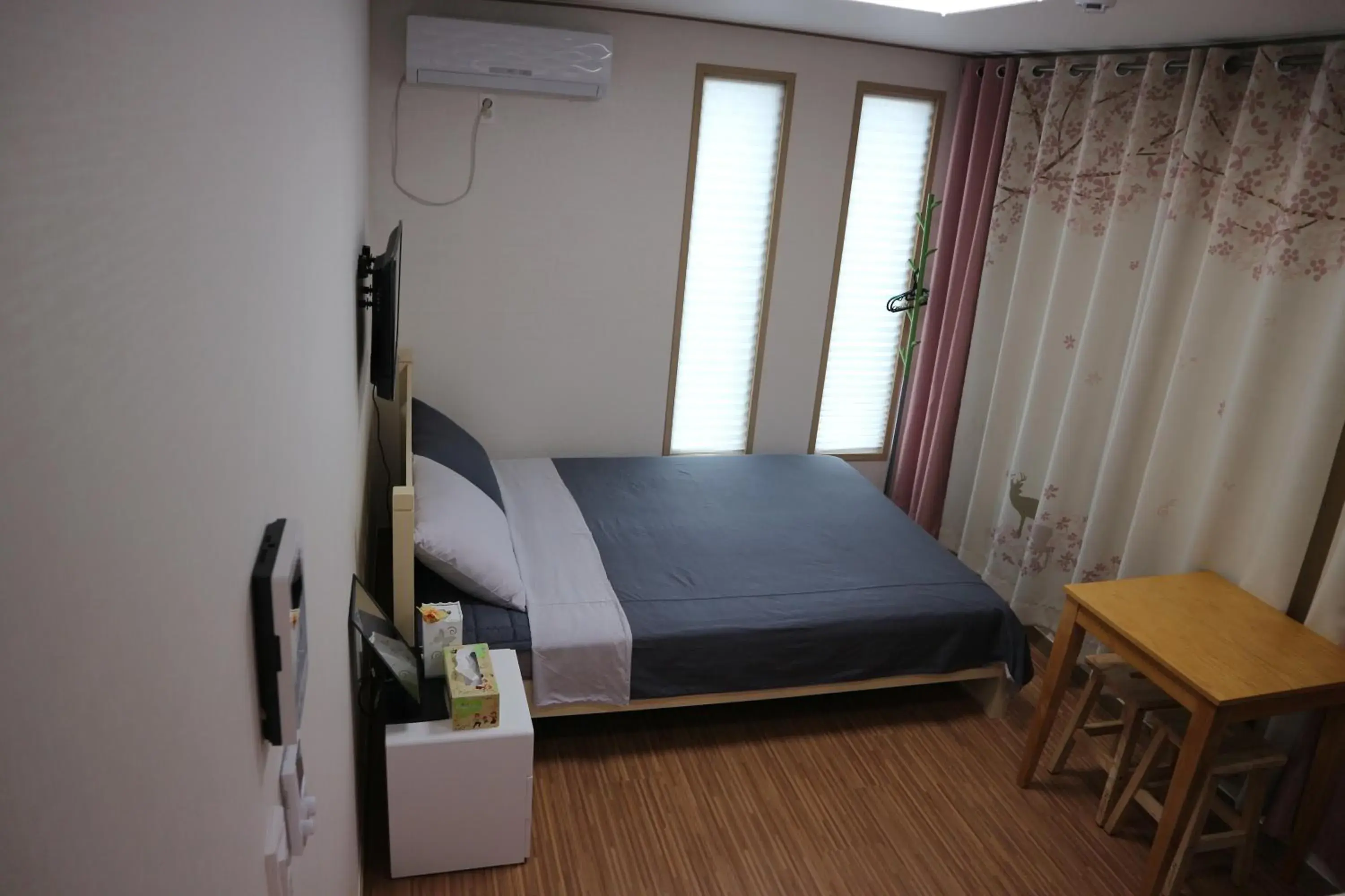 Double Room with Private Bathroom in Blue Island Guesthouse Double Room with Private Bathroom in Blue Island Guesthouse