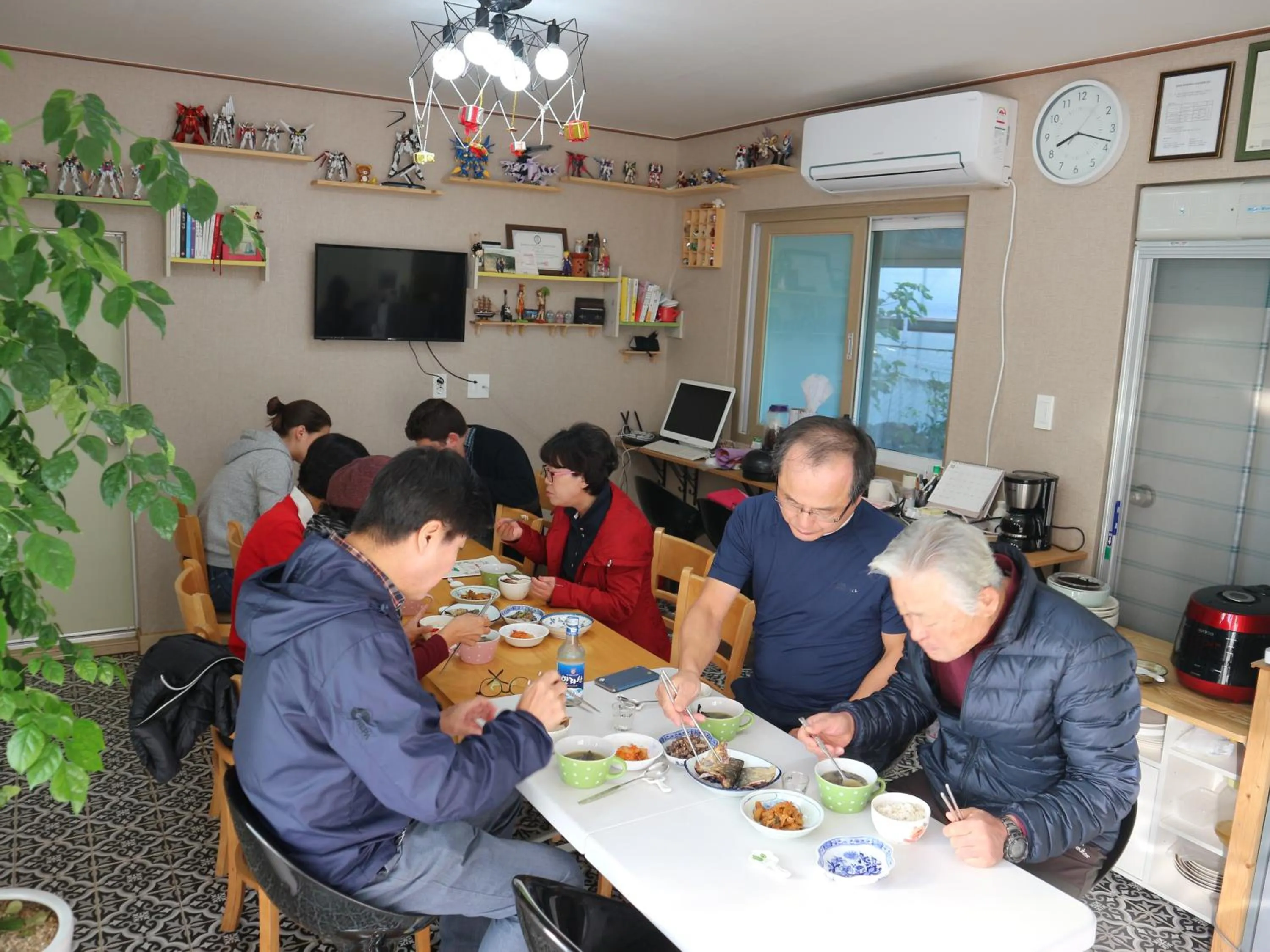 Restaurant/places to eat in Blue Island Guesthouse