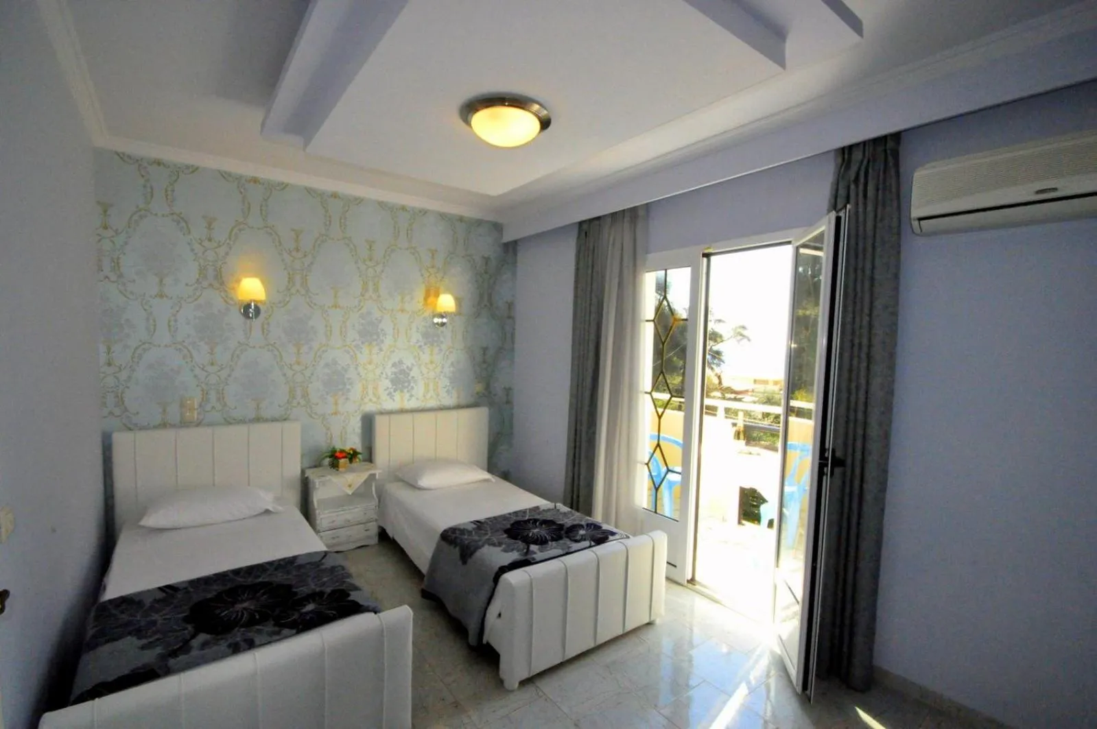 Bed in Agios Gordios Stevens on the hill