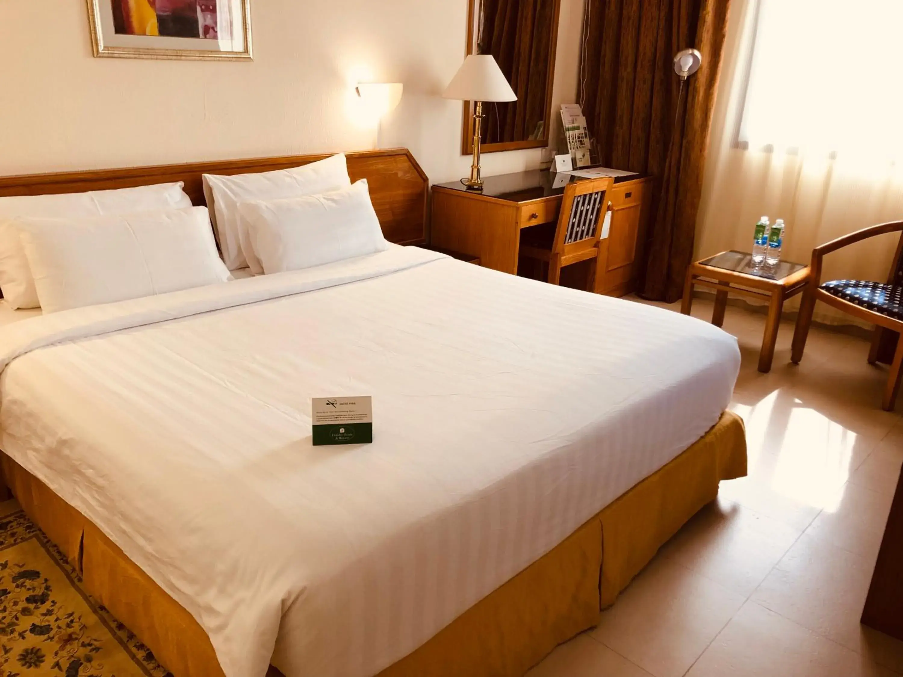 Double Room in Hotel Al Madinah Holiday Double Room in Hotel Al Madinah Holiday