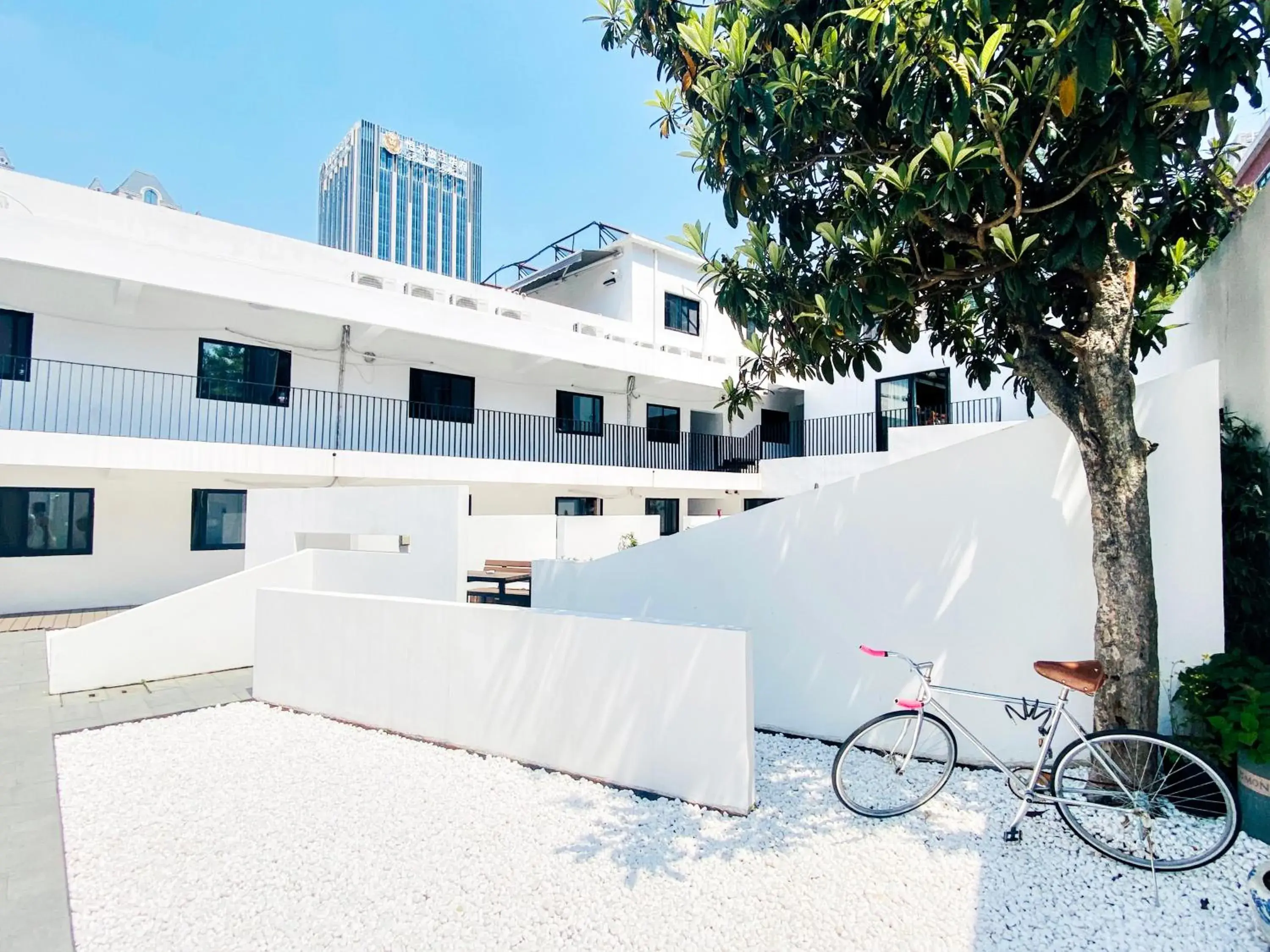 Property building in Dayin International Youth Hostel - Oriental Pearl & Lujiazui Property building in Dayin International Youth Hostel - Oriental Pearl & Lujiazui