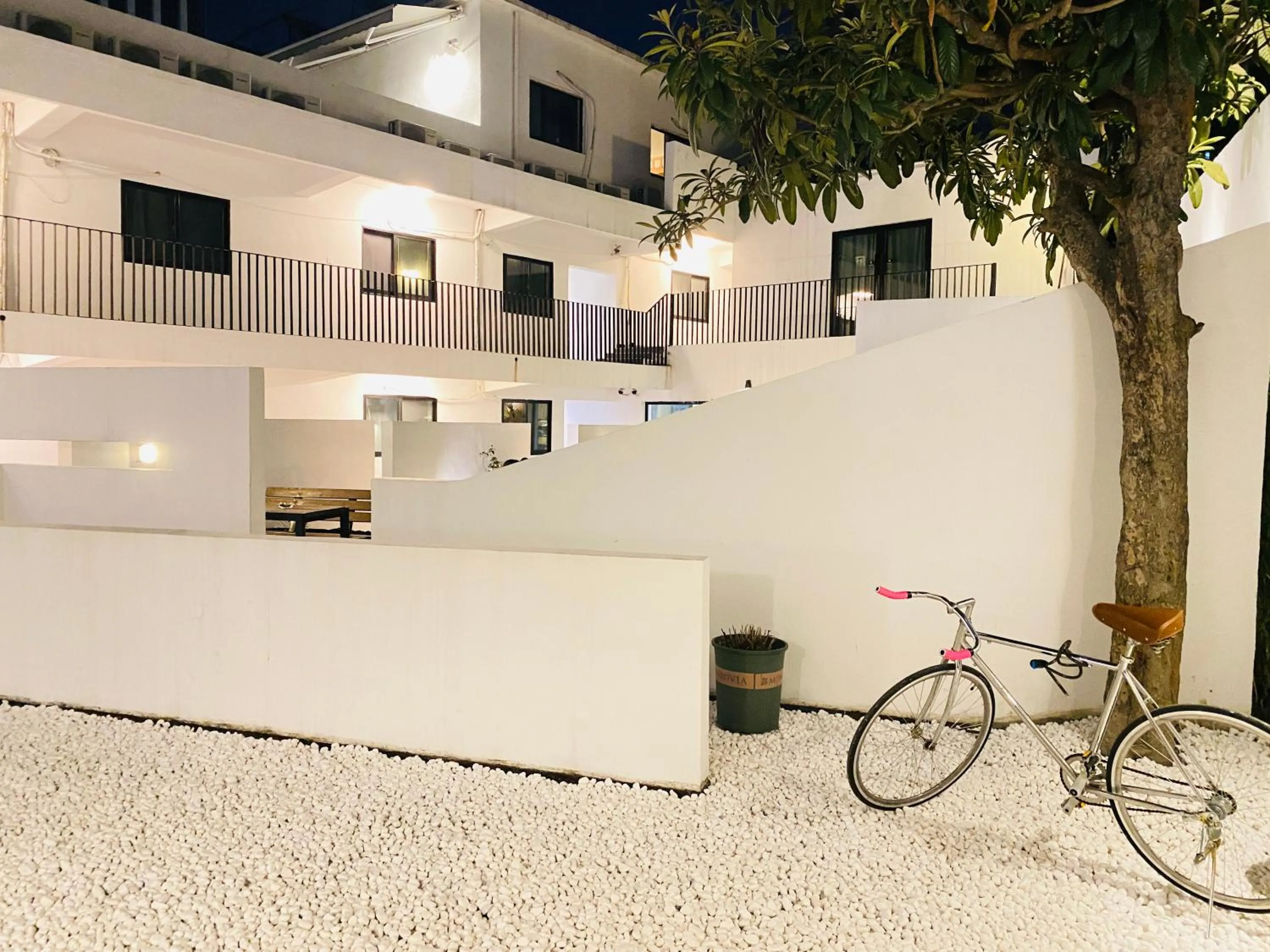 Property building in Dayin International Youth Hostel - Oriental Pearl & Lujiazui