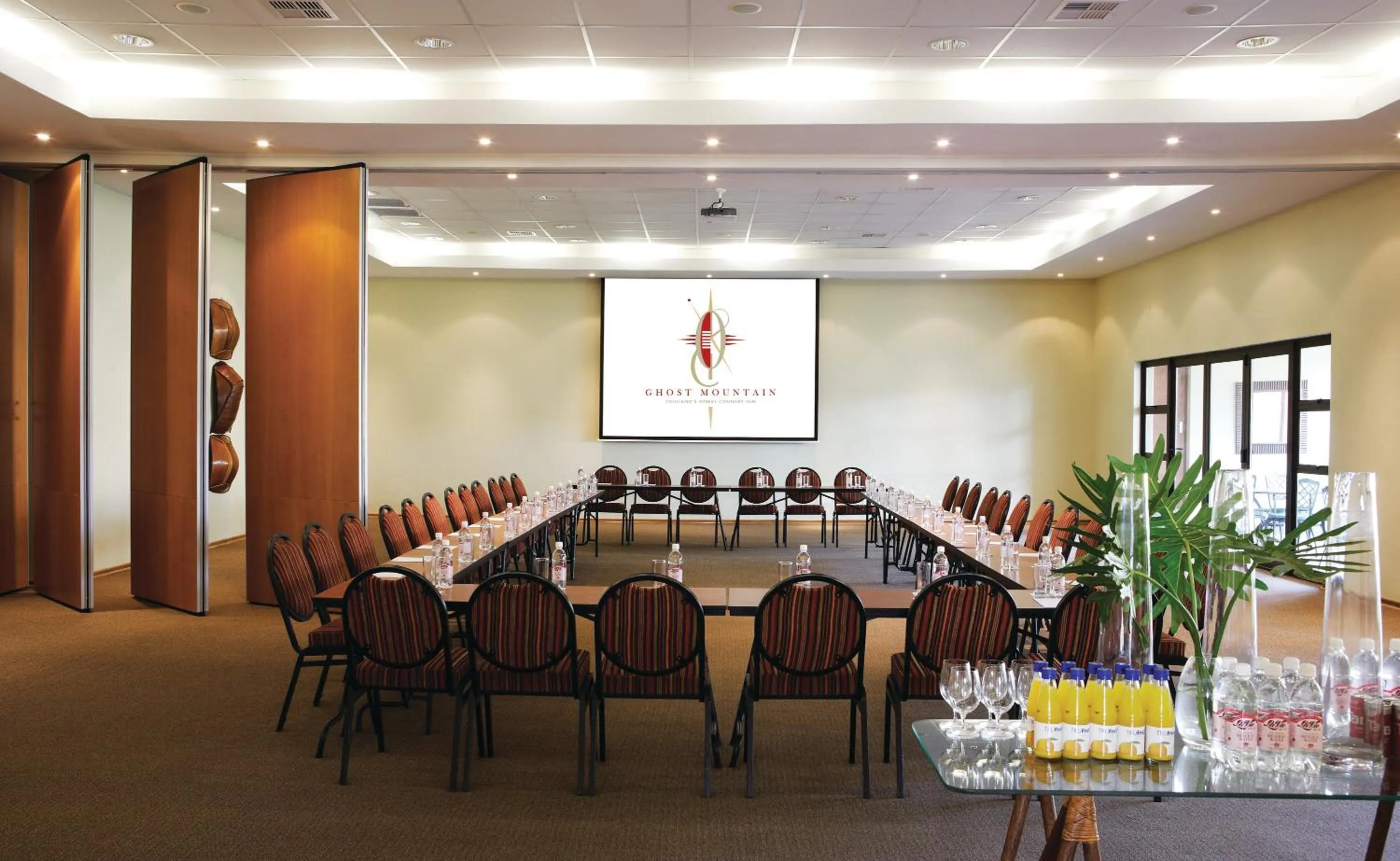 Business facilities in Ghost Mountain Inn