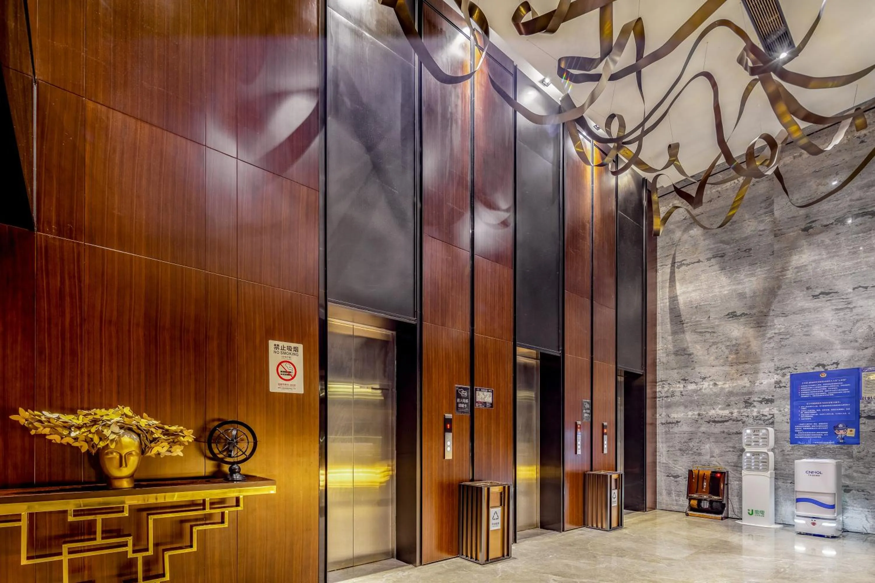 elevator in Zhonghao International Hotel