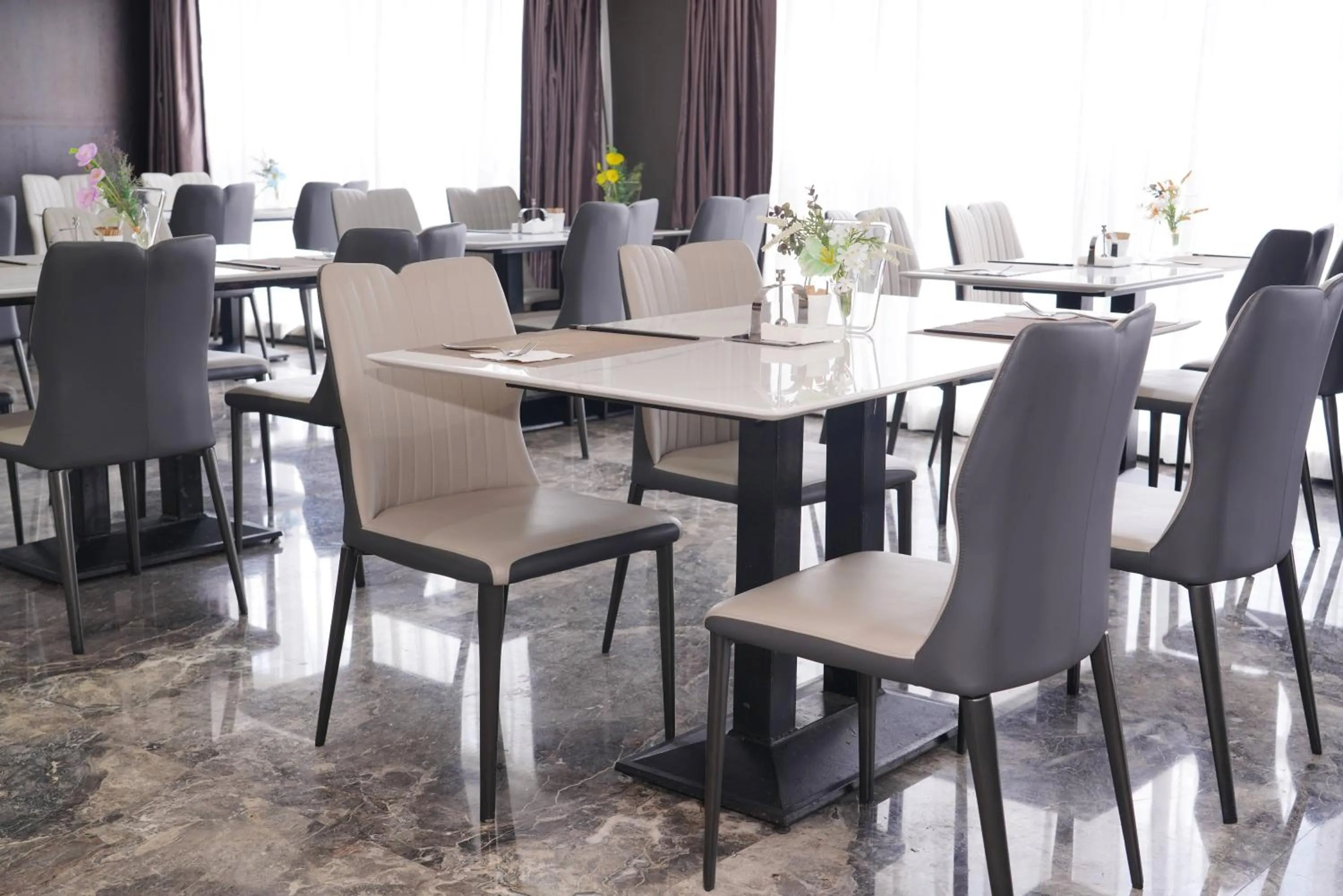 Restaurant/places to eat in Zhonghao International Hotel