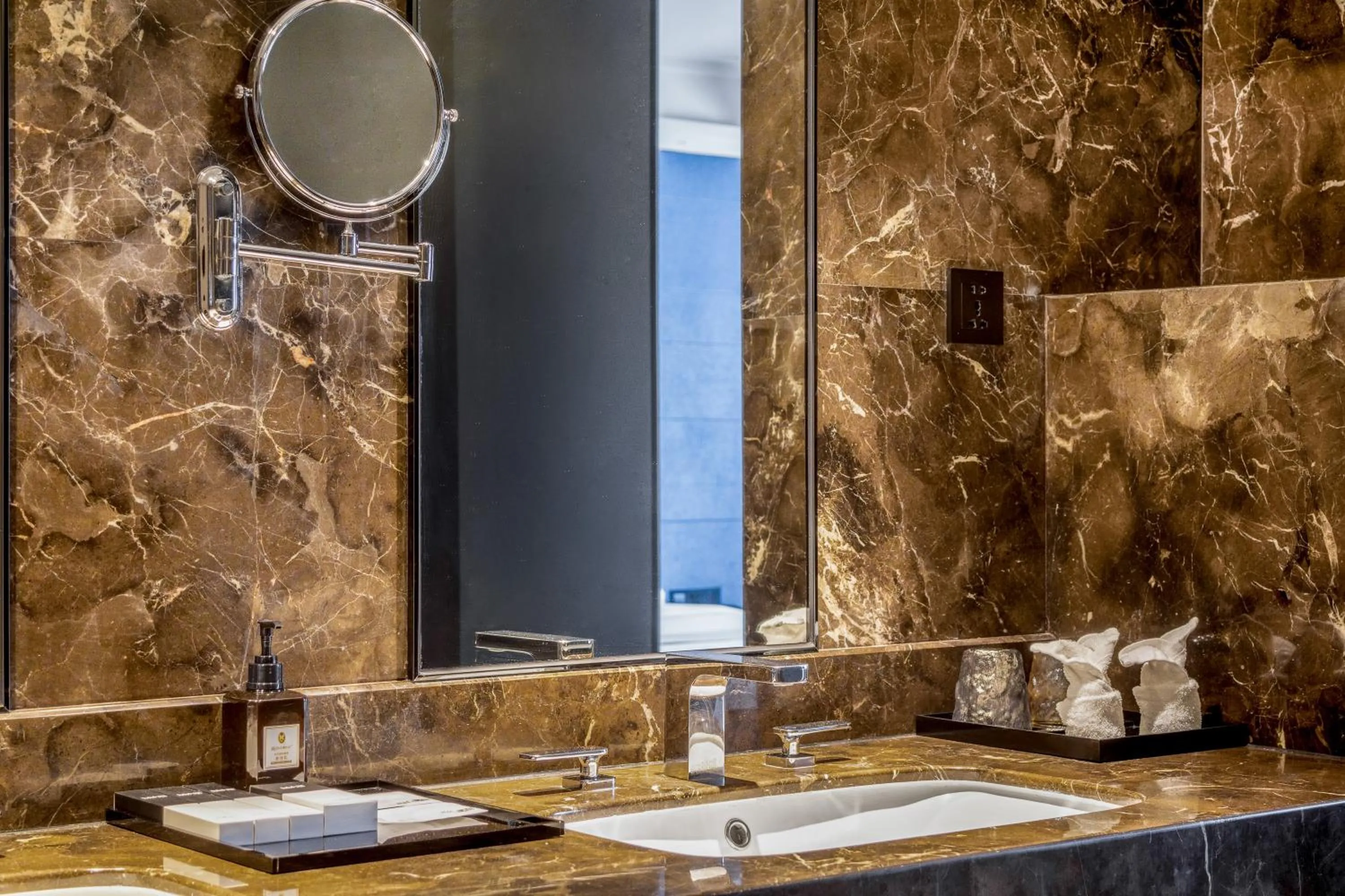 Bathroom in Zhonghao International Hotel