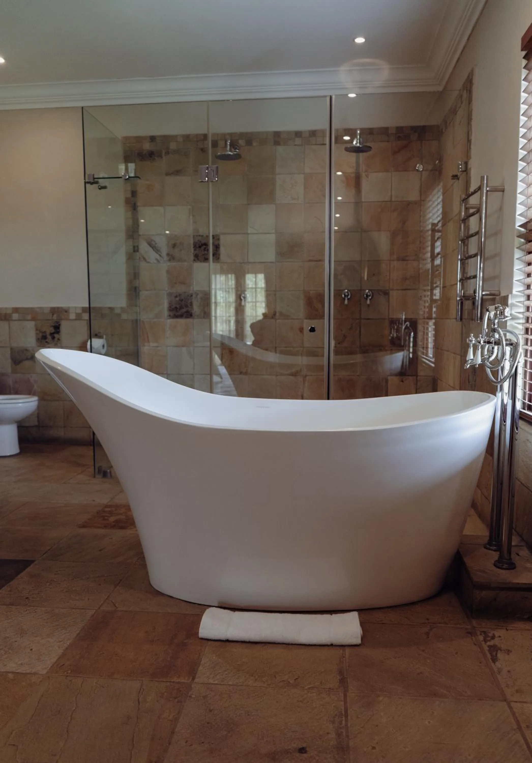 Bath in Afrique Boutique Ruimsig