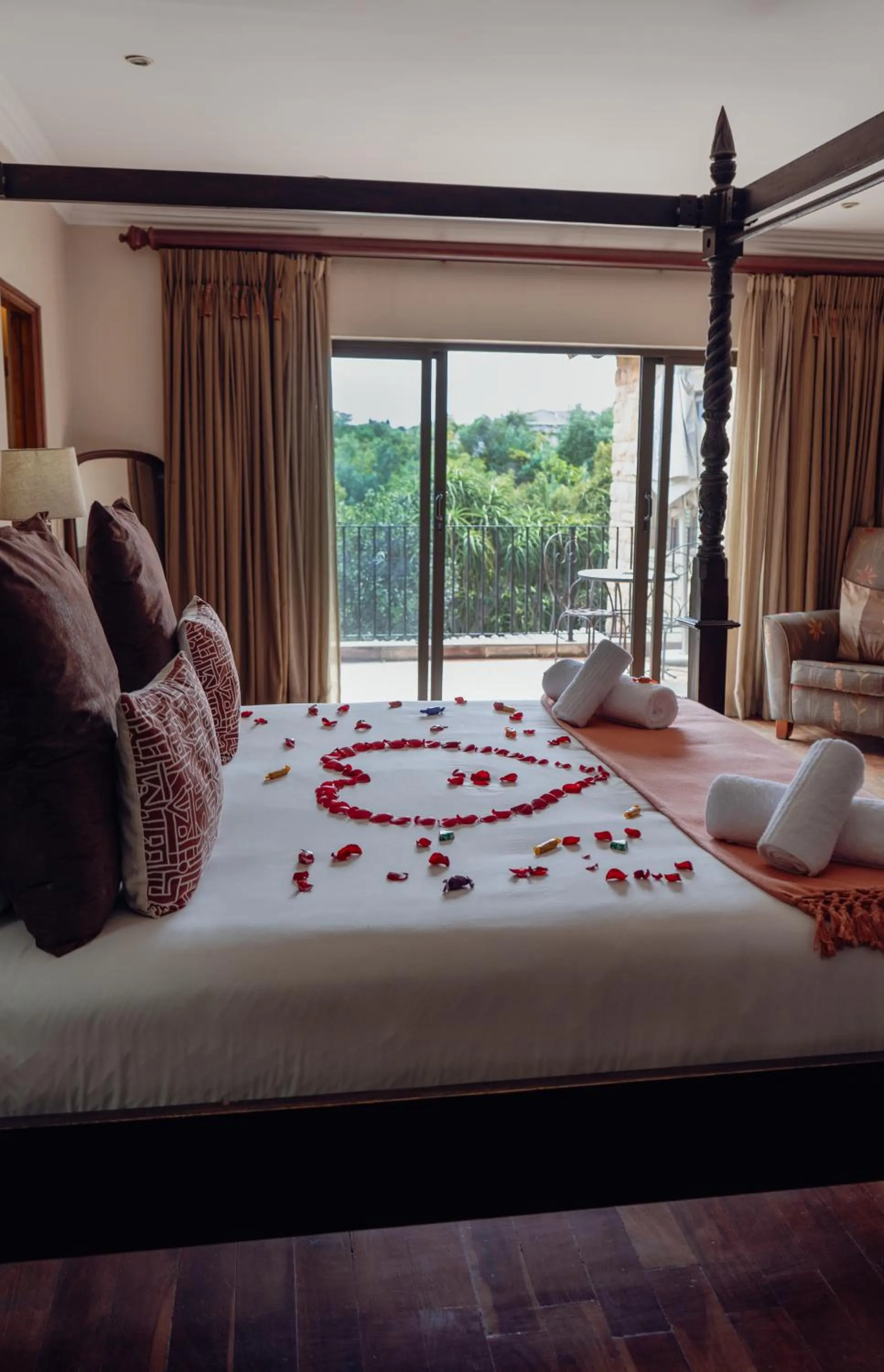 Bedroom in Afrique Boutique Ruimsig