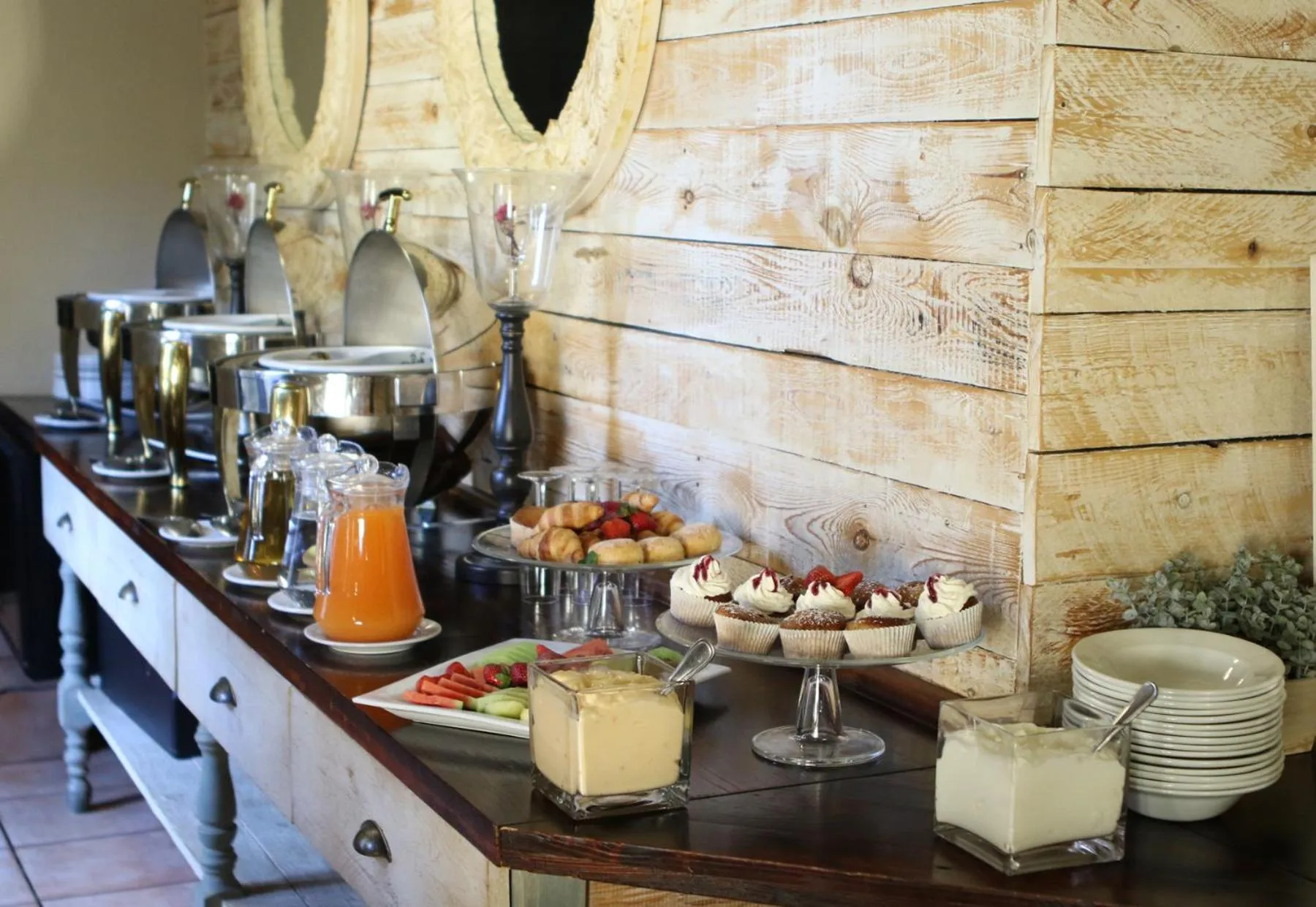 Breakfast in Accolades Boutique Venue