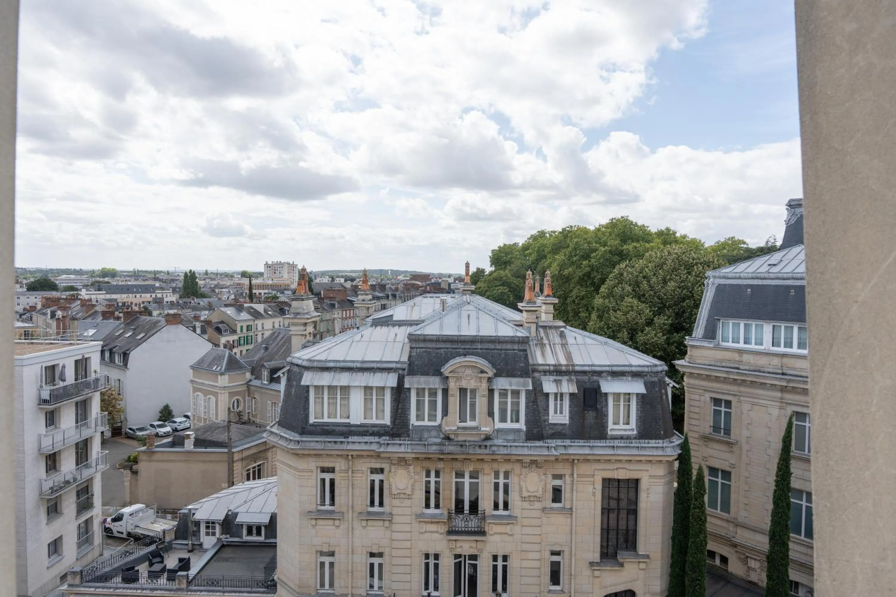 Neighbourhood in ibis budget Le Mans Centre