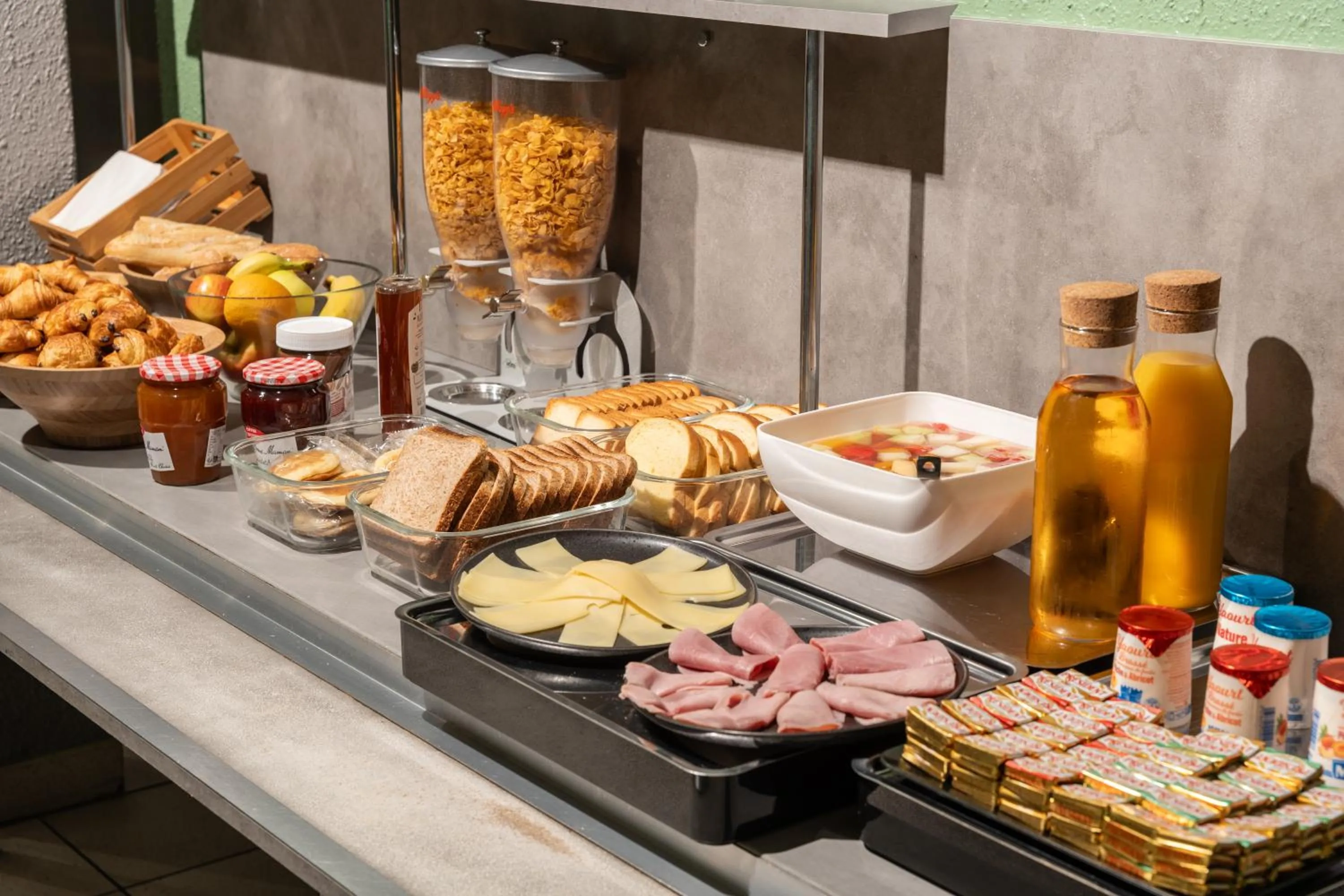 Food in ibis budget Le Mans Centre