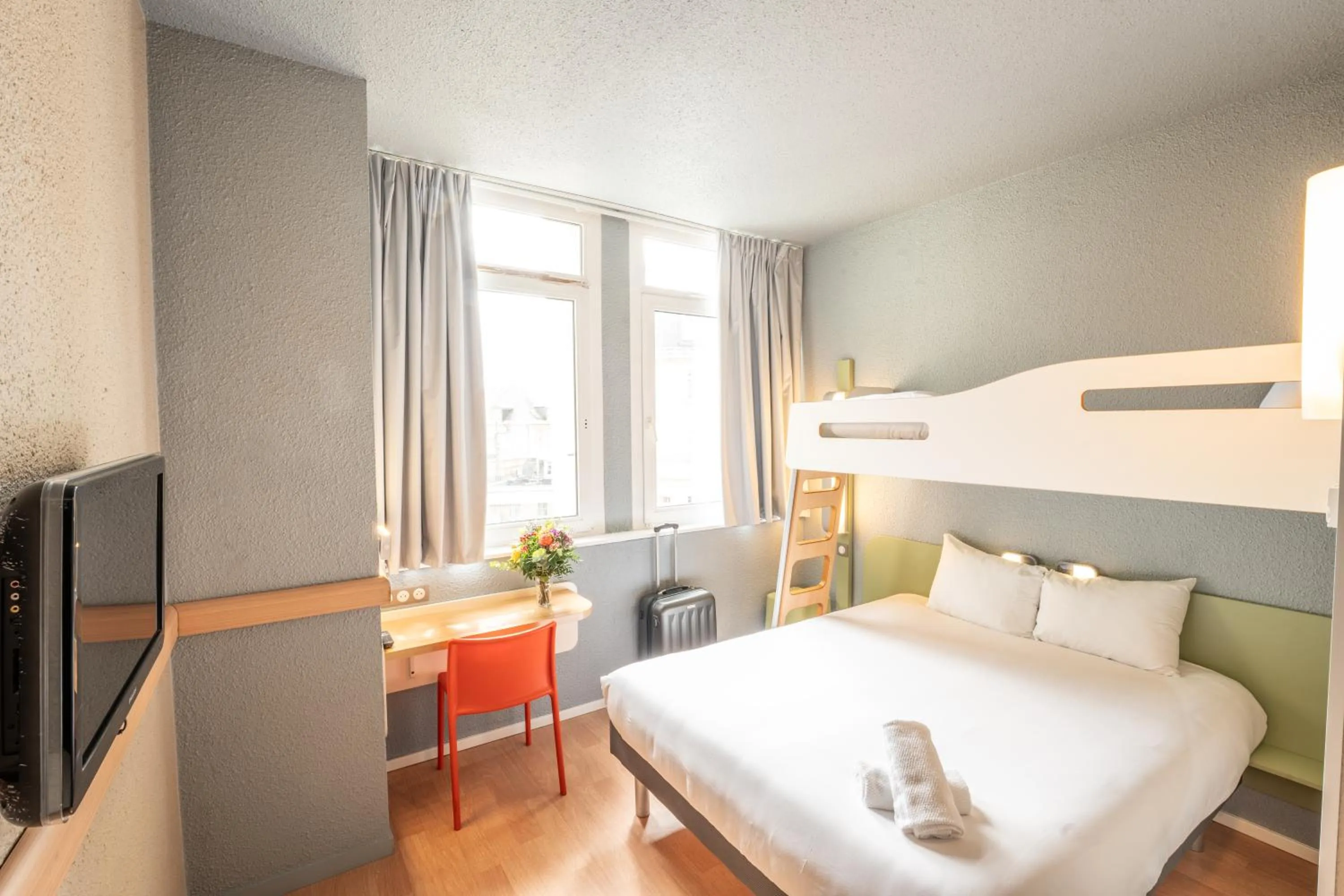 Bed in ibis budget Le Mans Centre