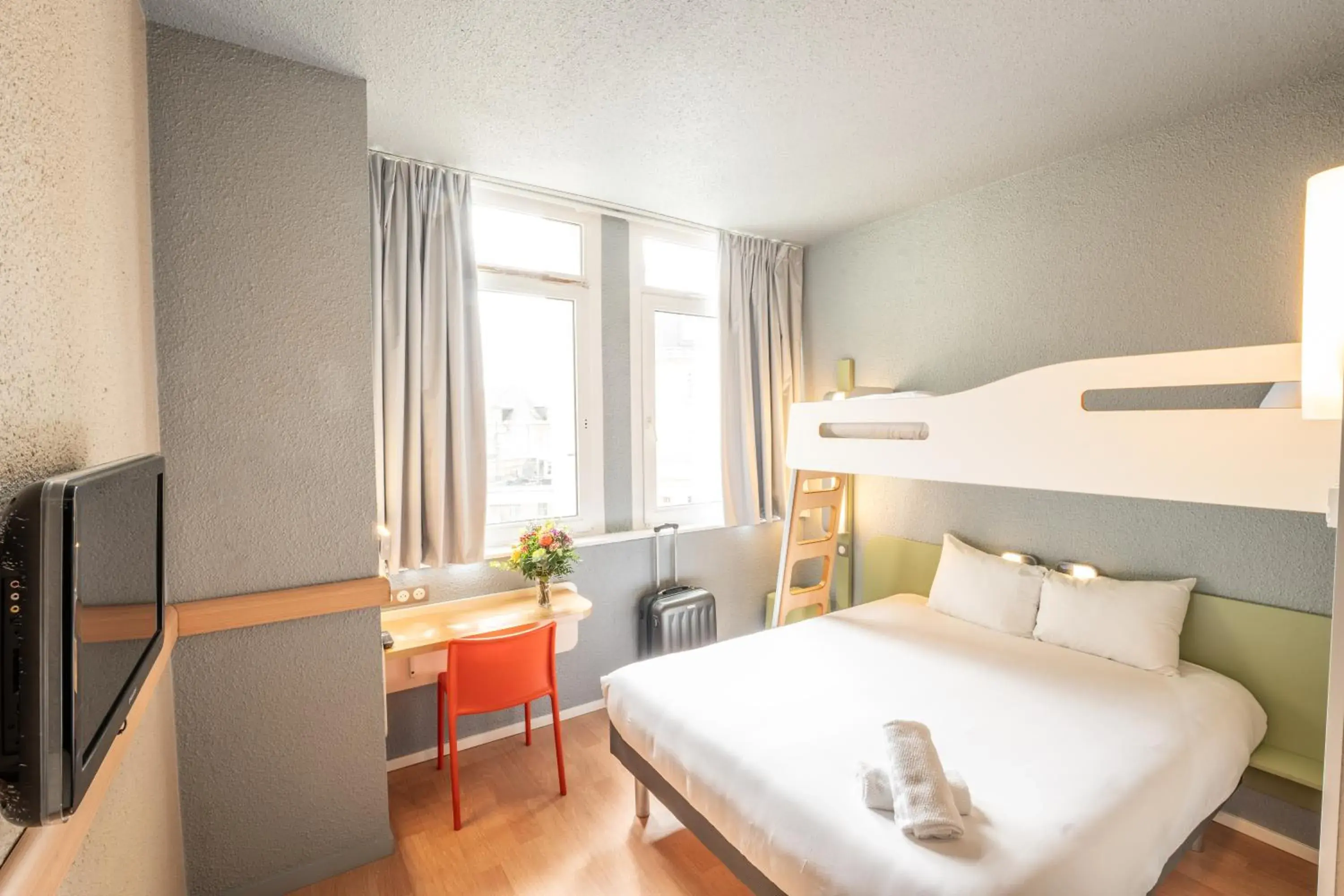 Bed in ibis budget Le Mans Centre Bed in ibis budget Le Mans Centre