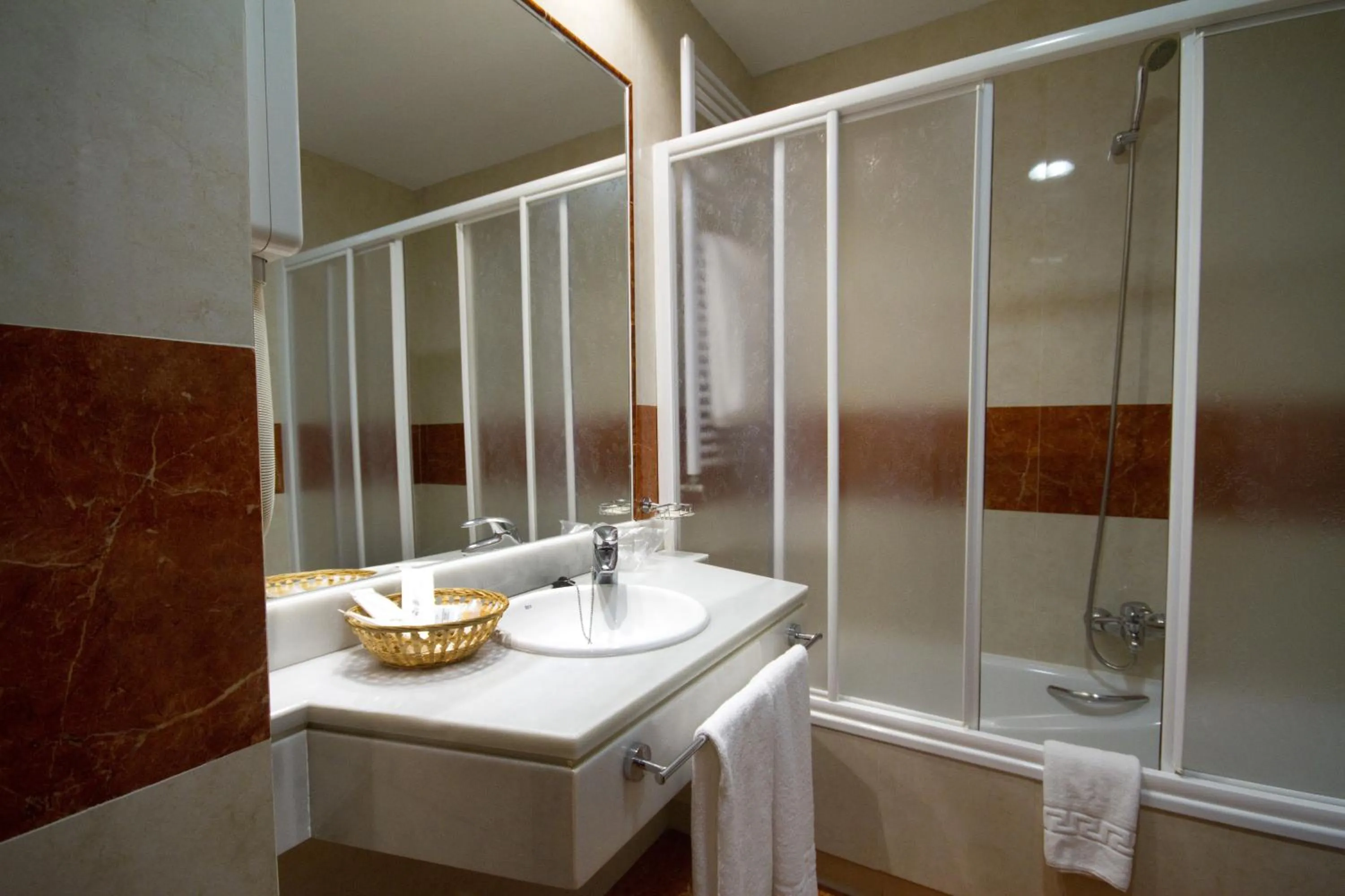 Bathroom in Hotel Los 5 Pinos