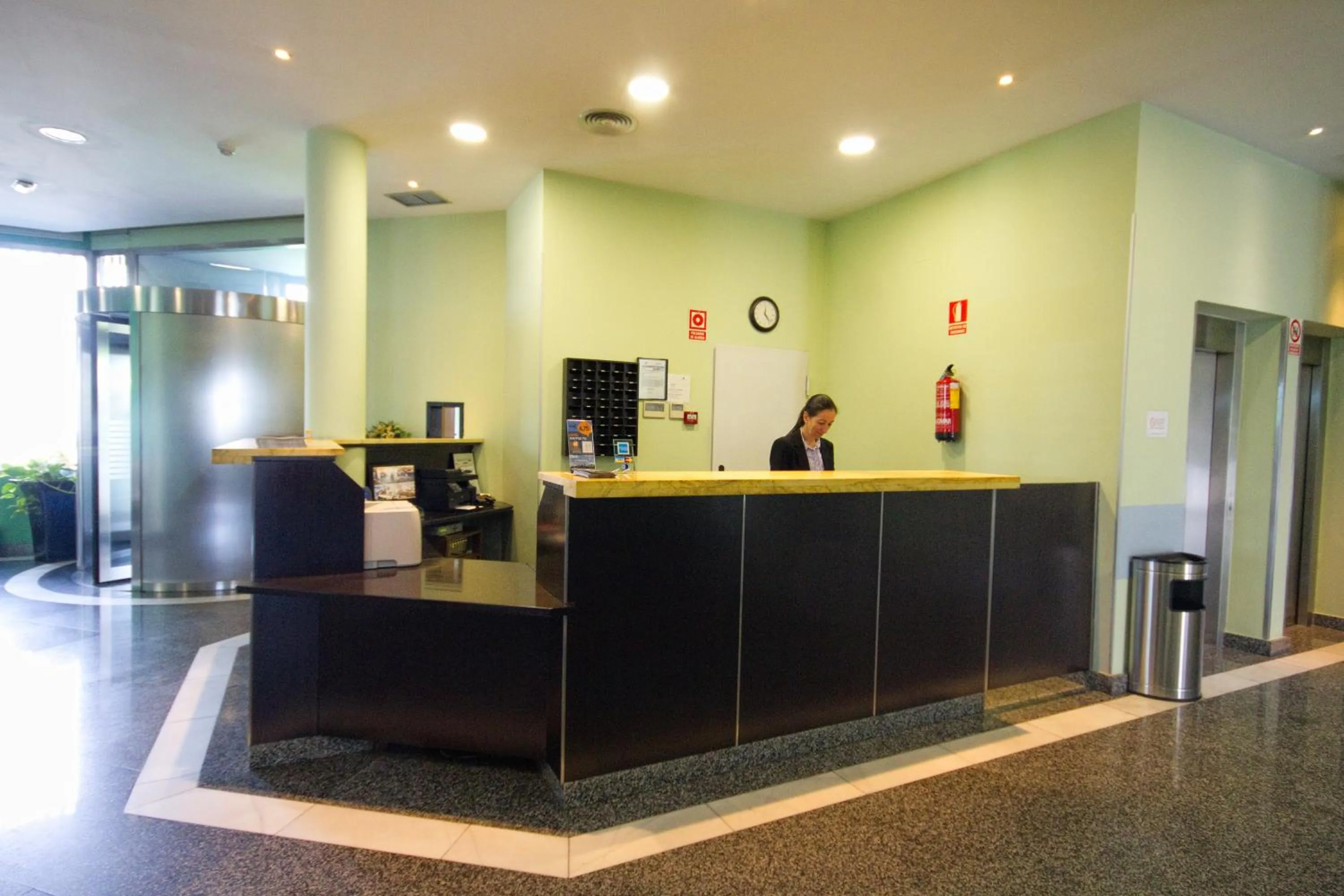 Lobby or reception in Hotel Los 5 Pinos