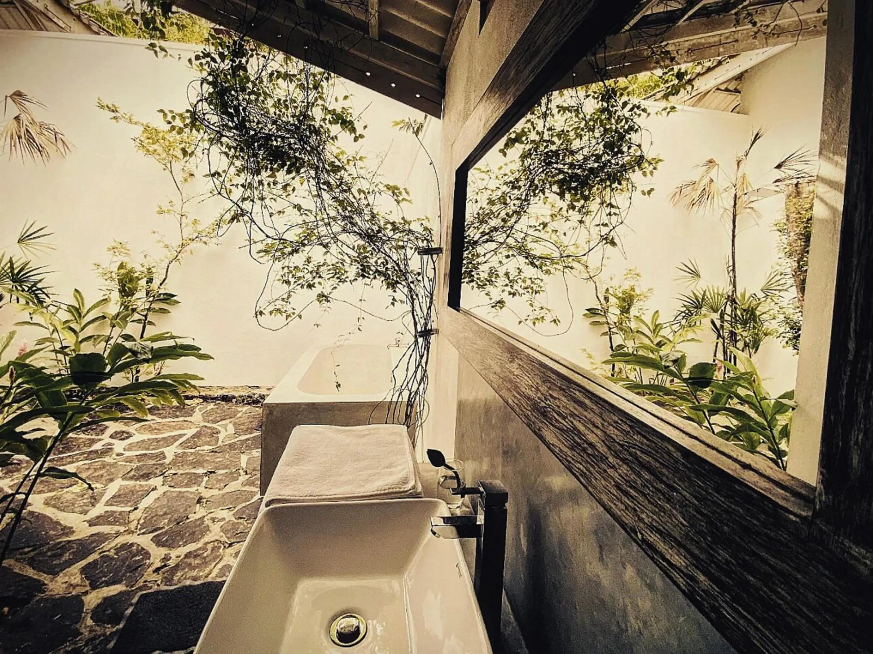 Bathroom in Ceylon Olive Galle
