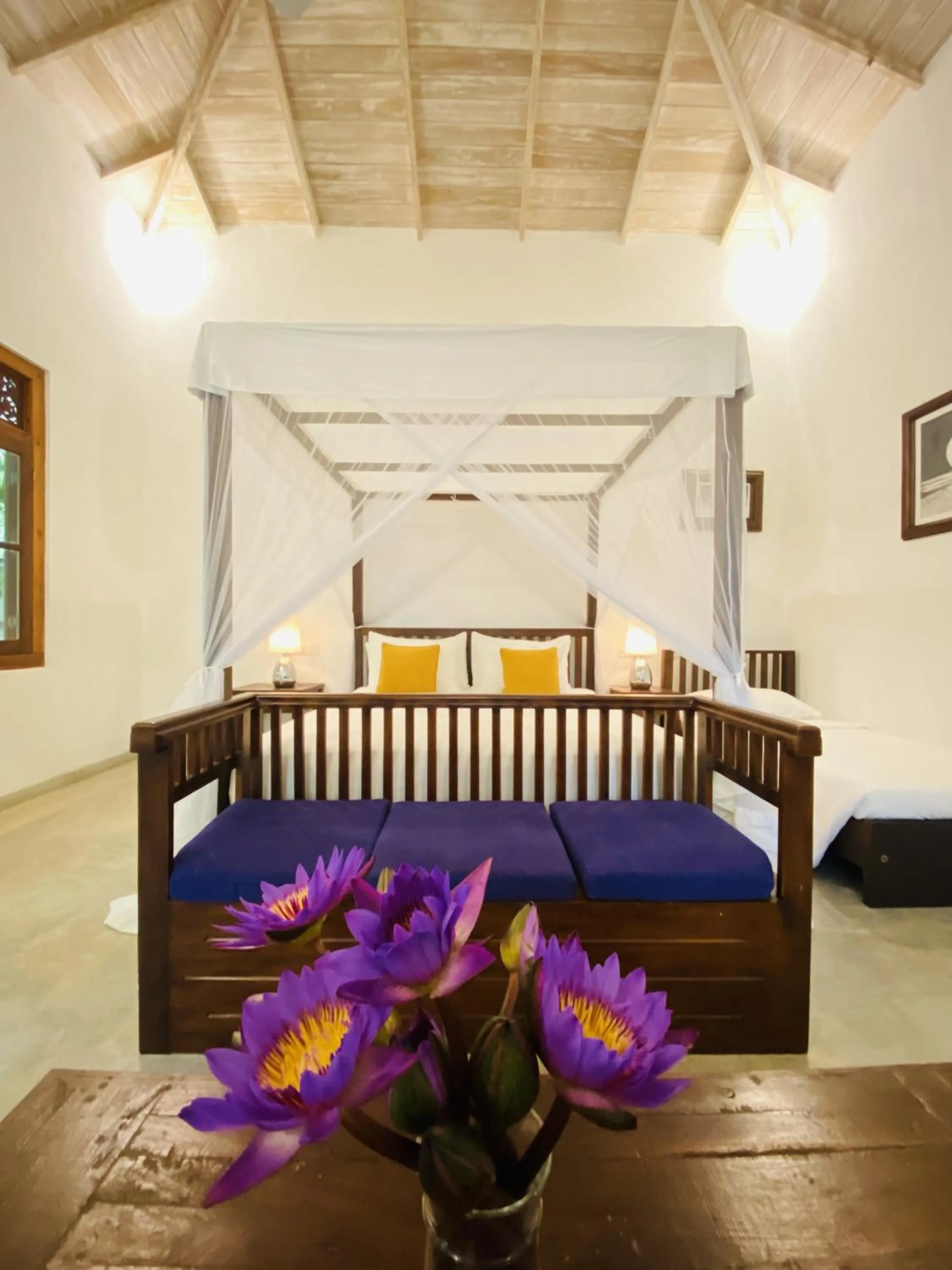 Bedroom, Bed in Ceylon Olive Galle