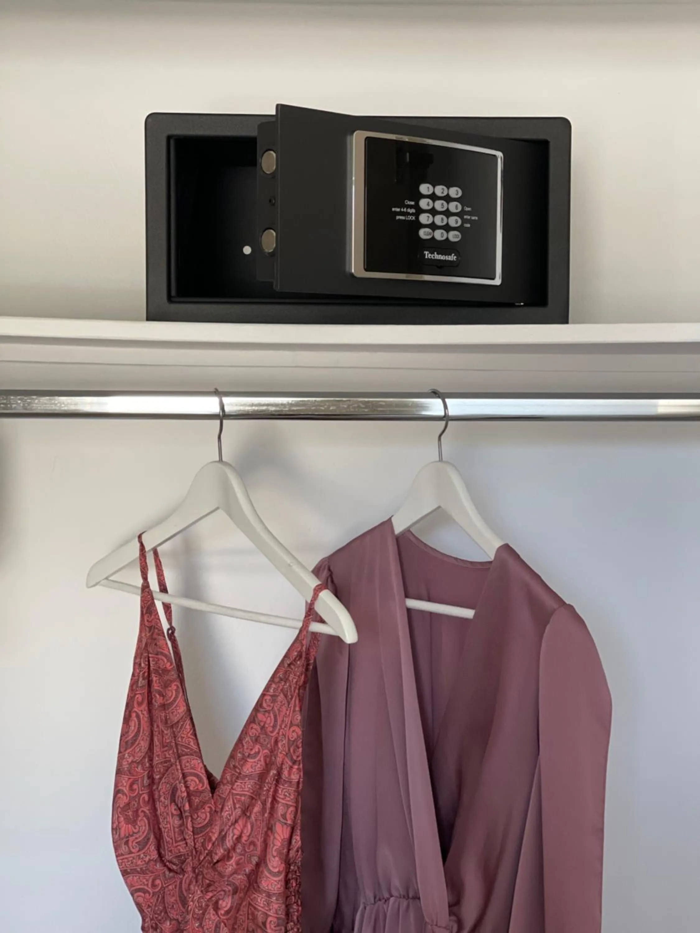 Bedroom in Helen Hotel