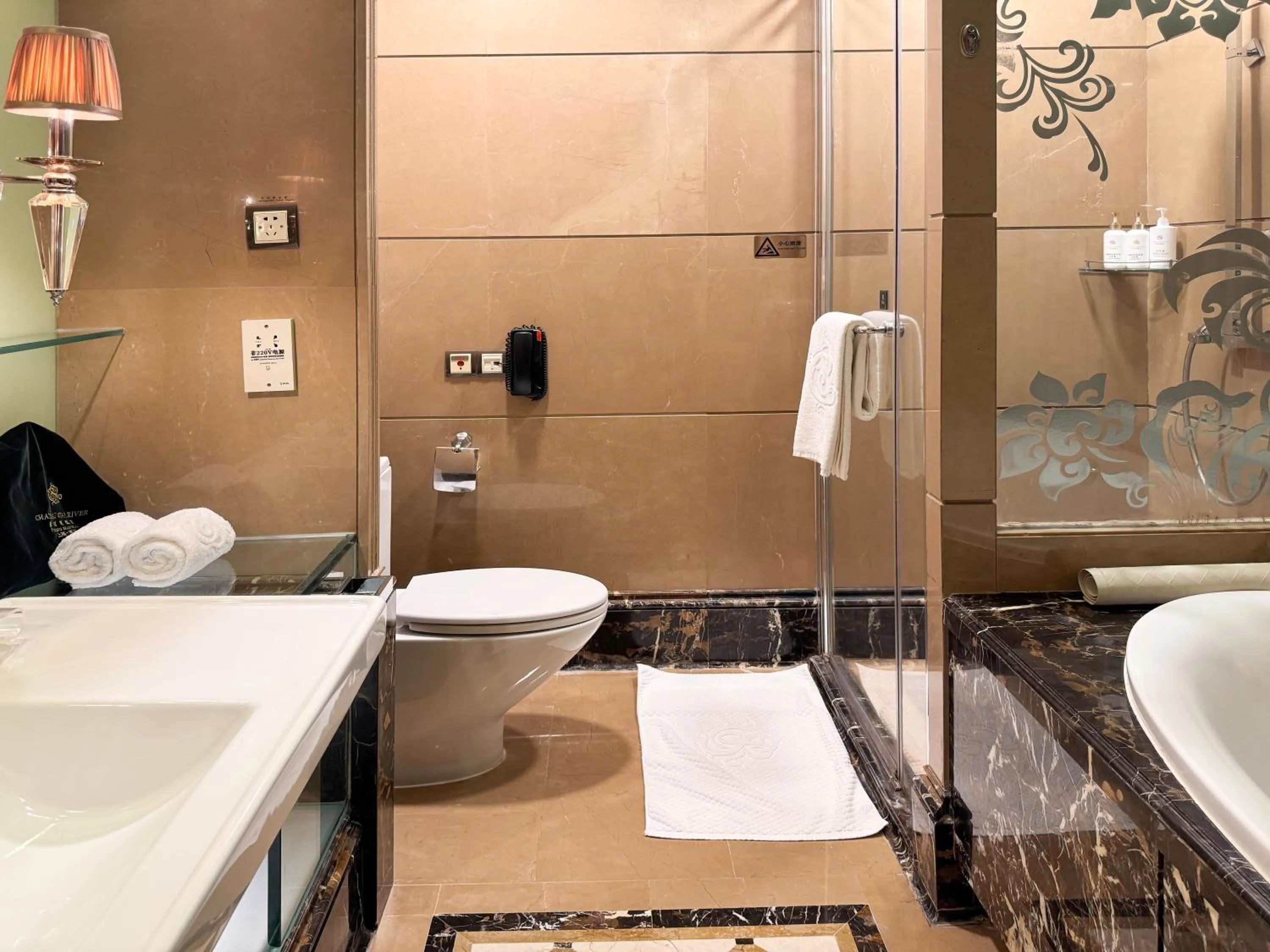 Toilet in Chateau Star River Pudong Shanghai