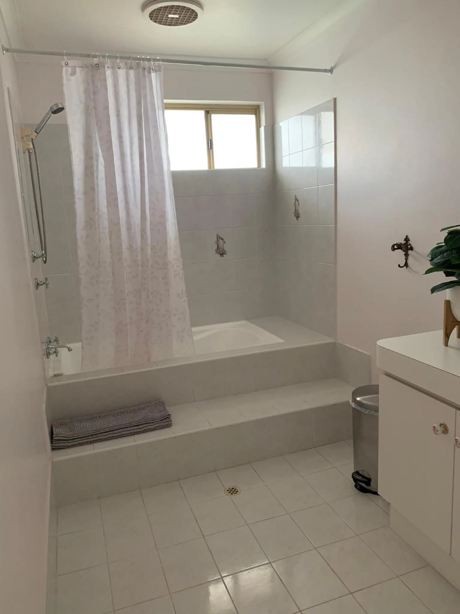 Shower in Ocean Vista Beach Stay