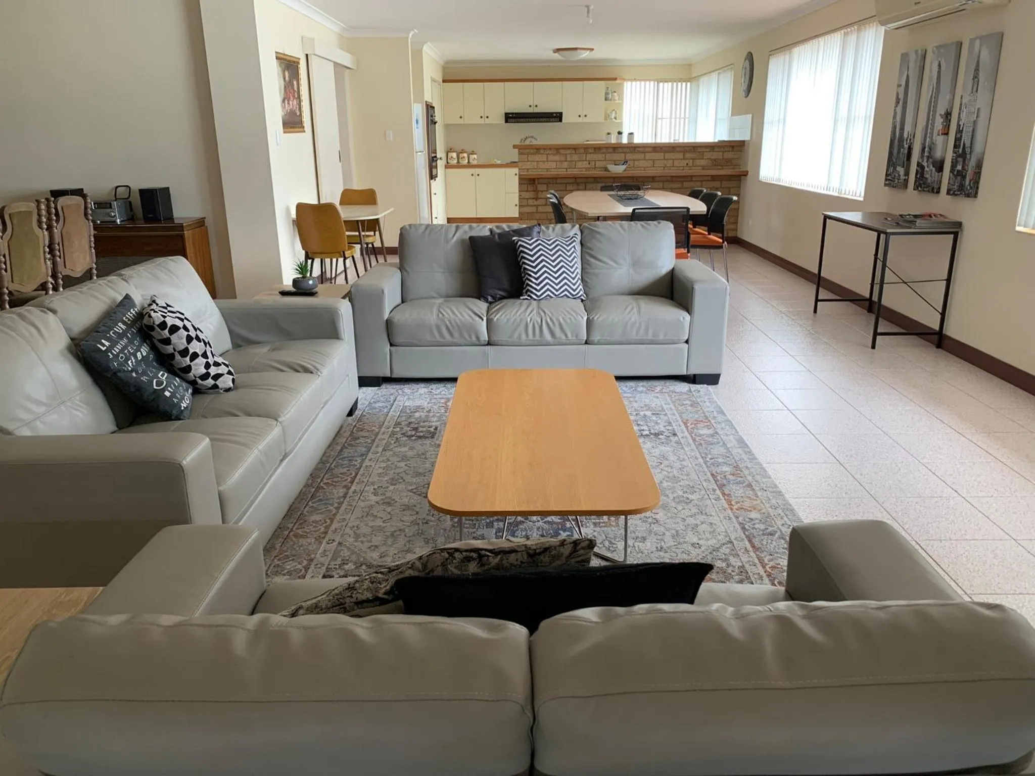 Living room in Ocean Vista Beach Stay
