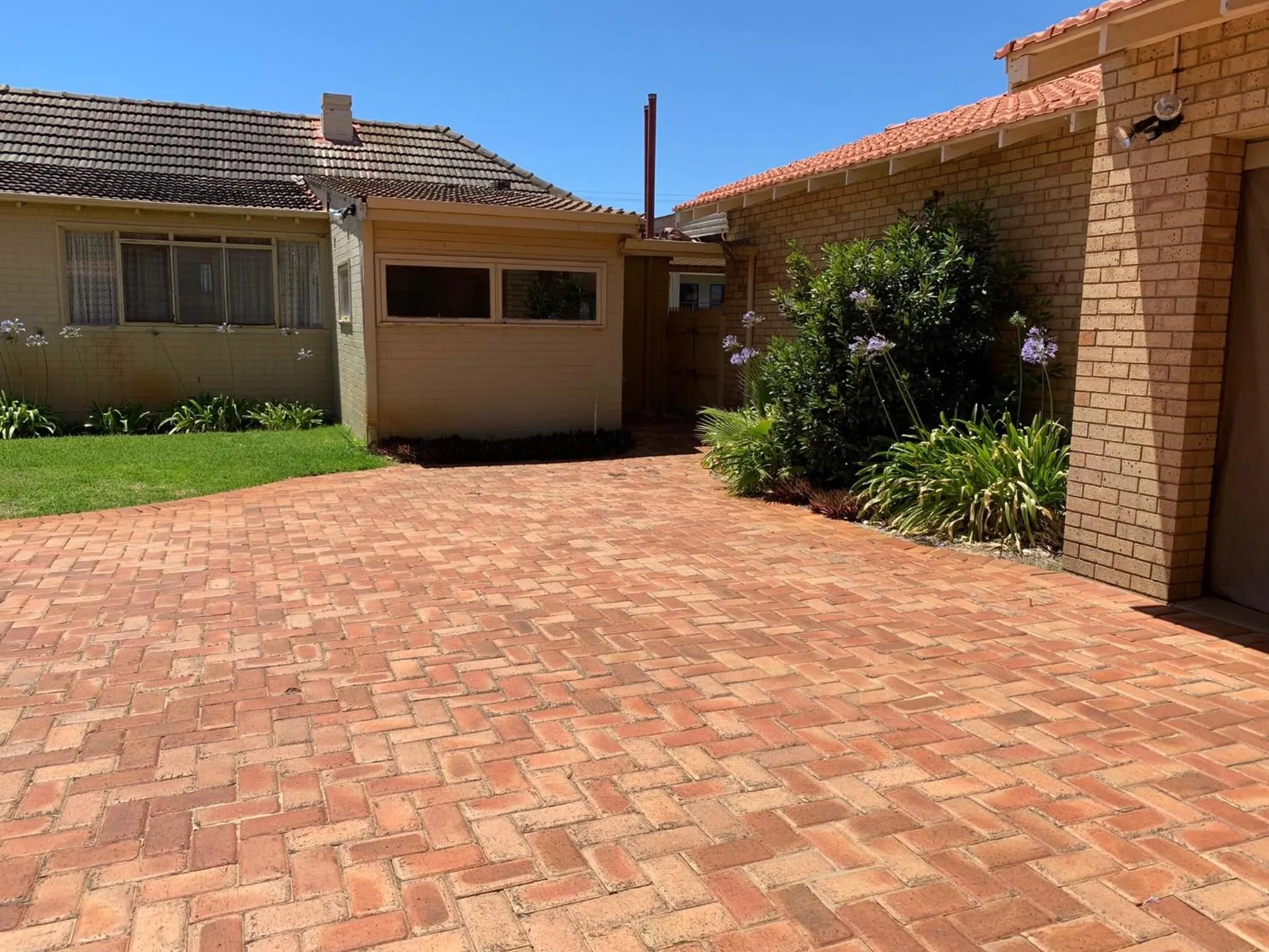 Property building in Ocean Vista Beach Stay
